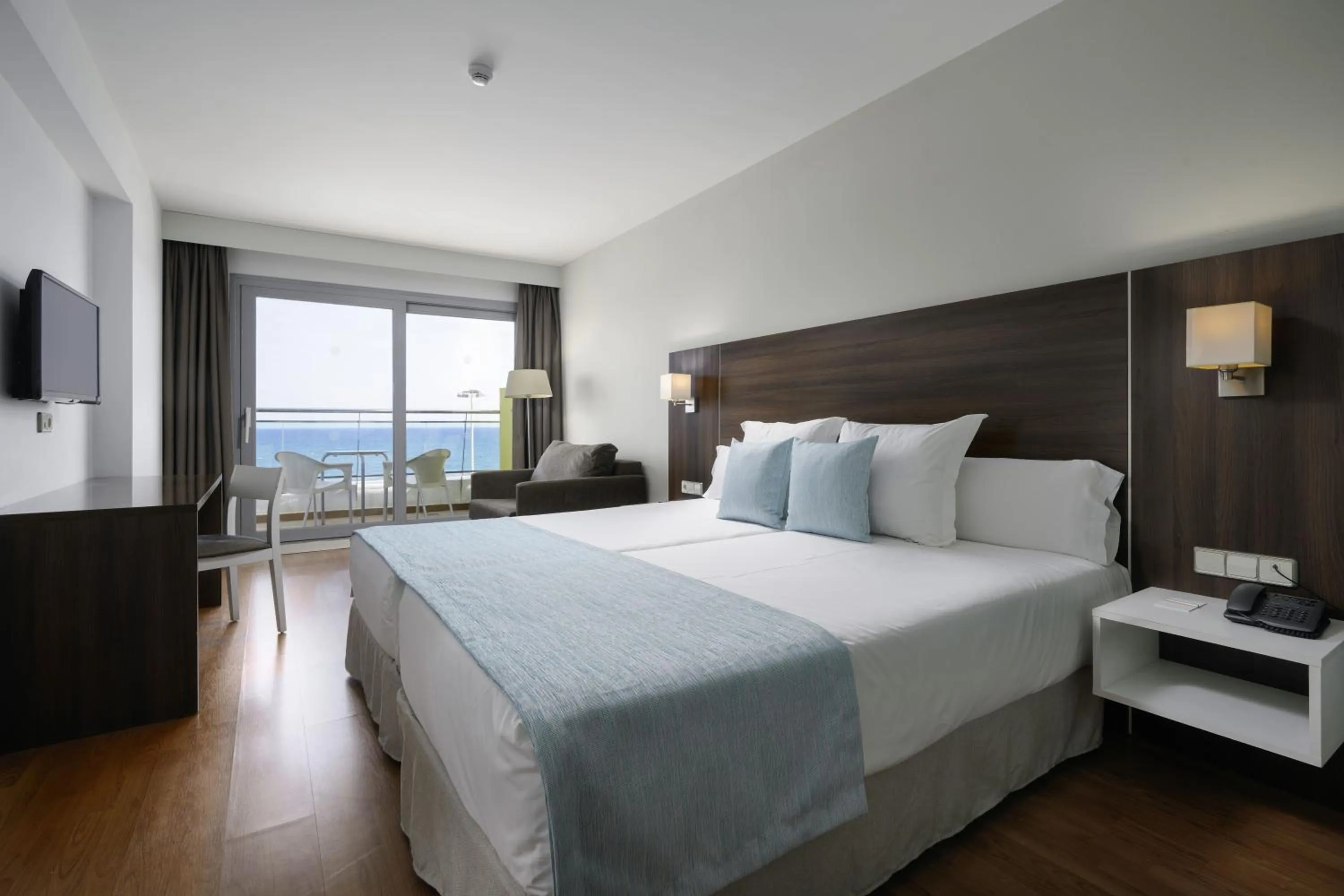 TV and multimedia, Bed in Alua Golf Trinidad