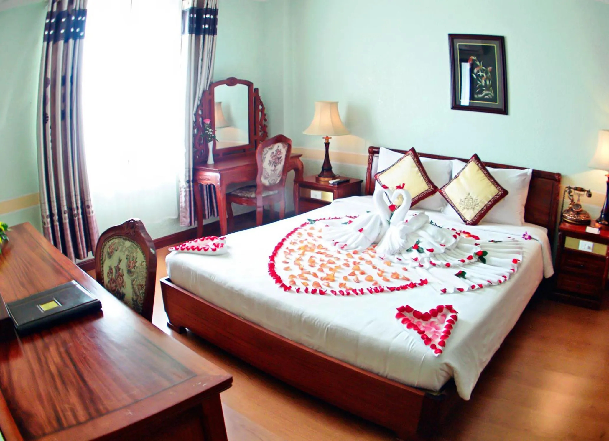 Bed in NINH KIEU 2 HOTEL