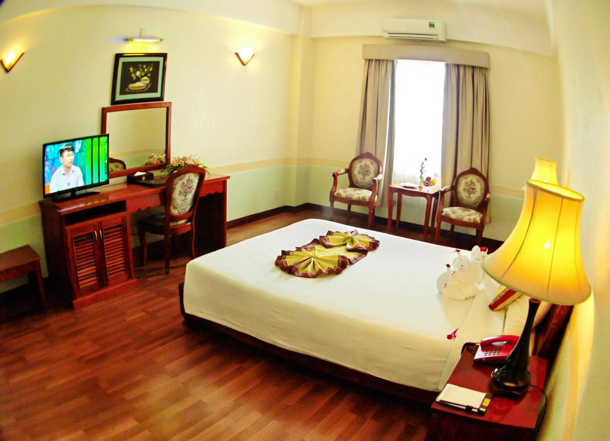 Bed in NINH KIEU 2 HOTEL