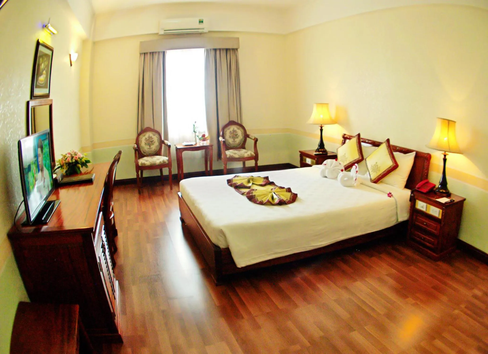 Bed in NINH KIEU 2 HOTEL