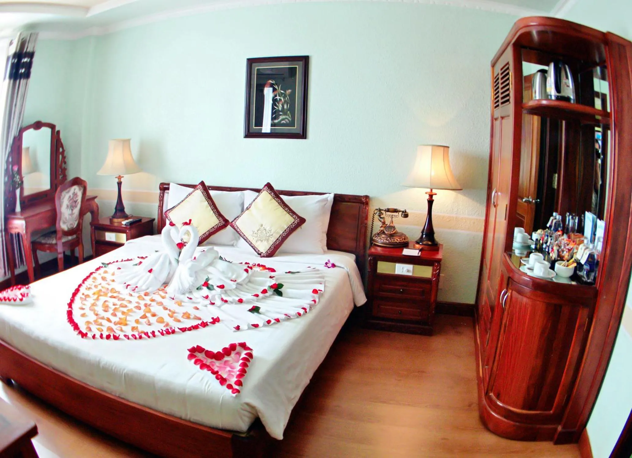 Bed in NINH KIEU 2 HOTEL