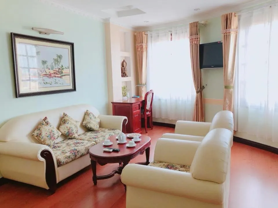 NINH KIEU 2 HOTEL
