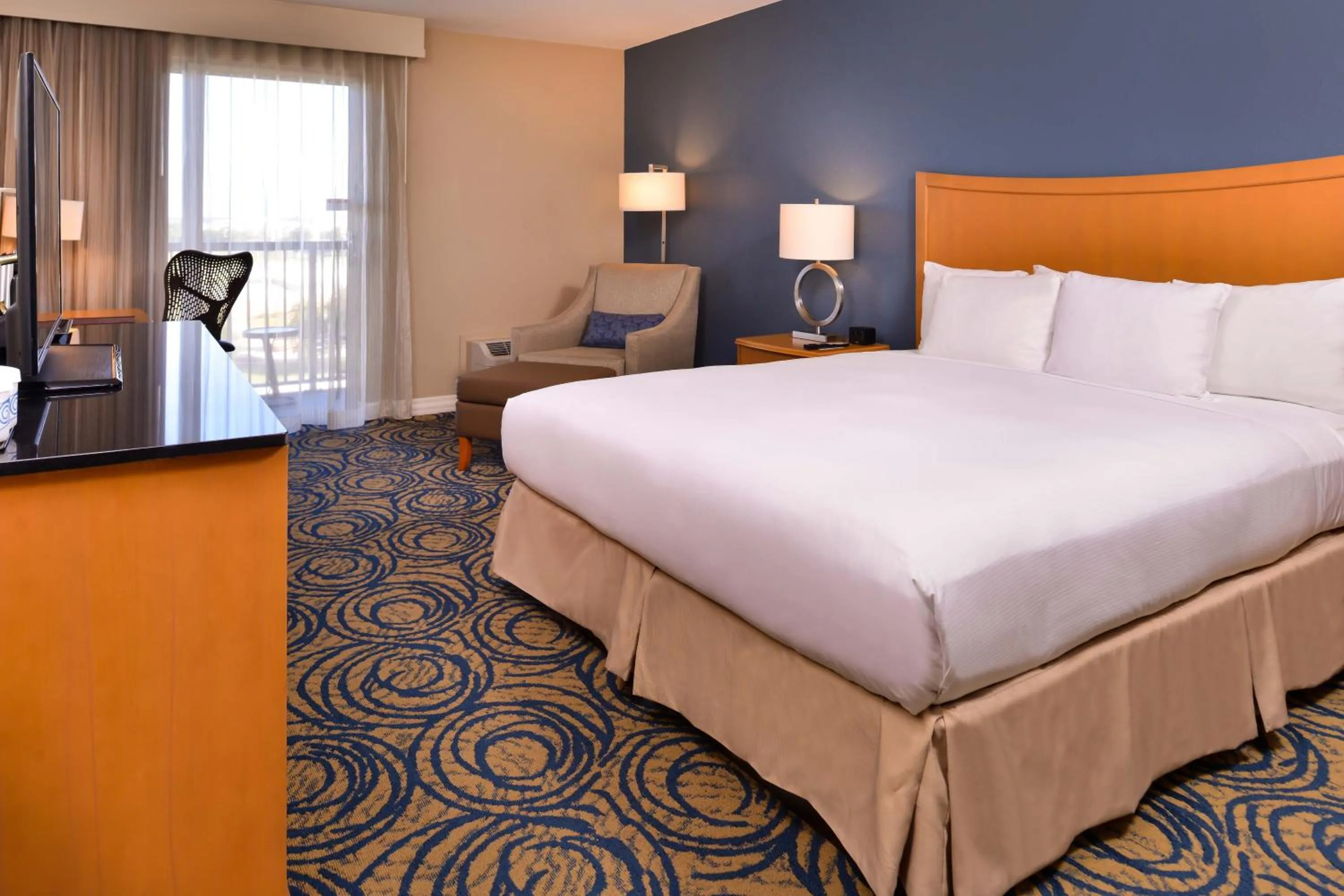 Bedroom in DoubleTree by Hilton Hotel Tampa Airport-Westshore