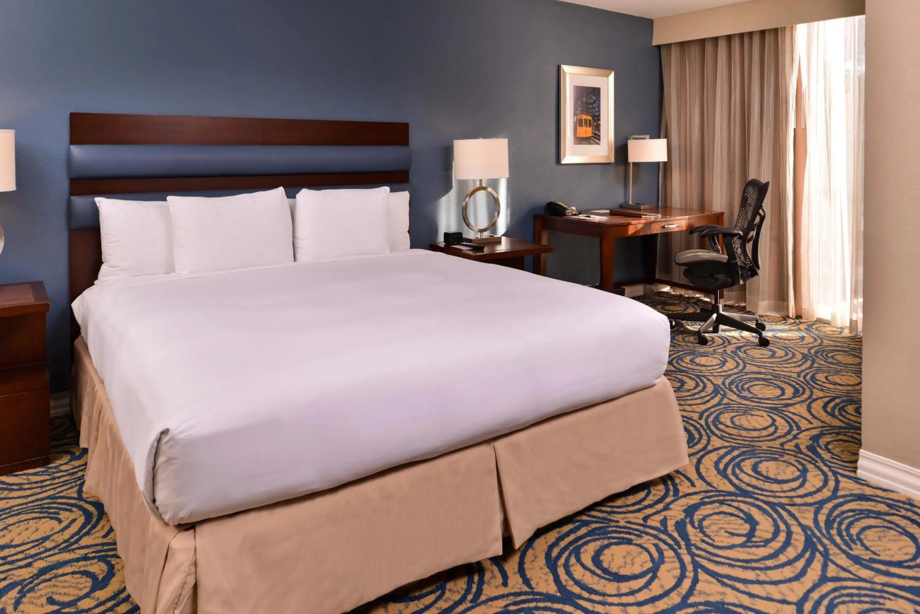 Bedroom in DoubleTree by Hilton Hotel Tampa Airport-Westshore