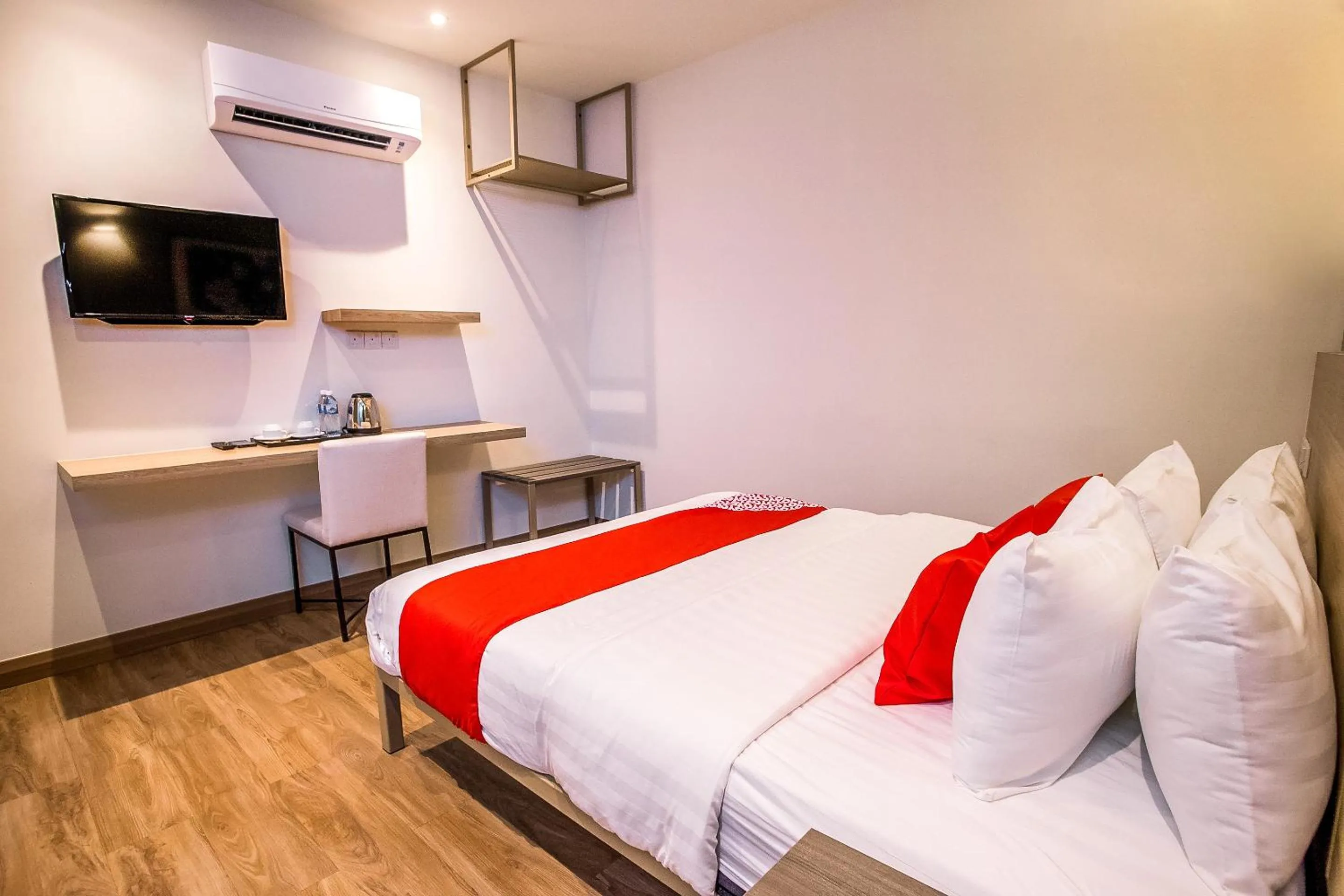 Bedroom, Bed in Hotel O Mokka Hotel