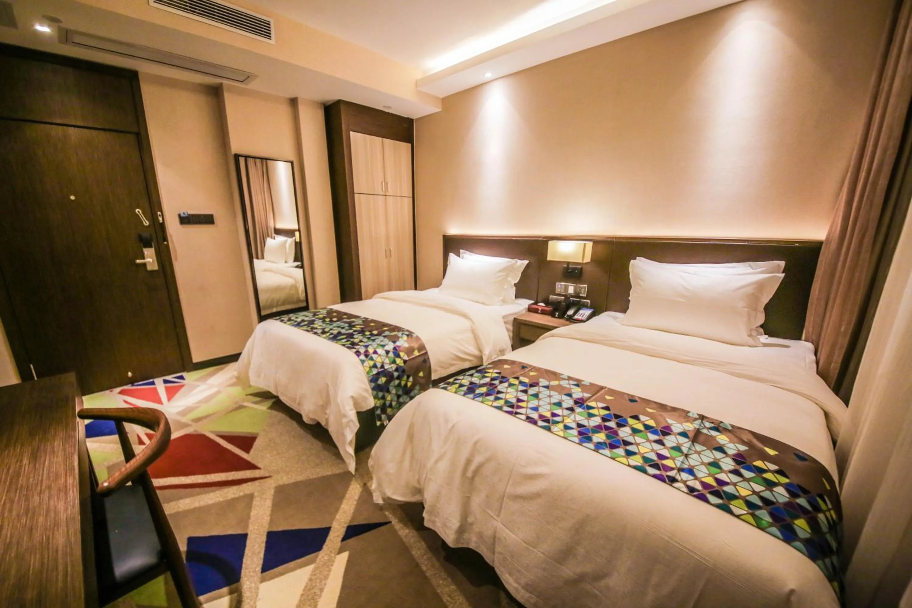 Chao Man Hotel(Guangzhou Pazhou Exhibition Center Chigang Subway Station)