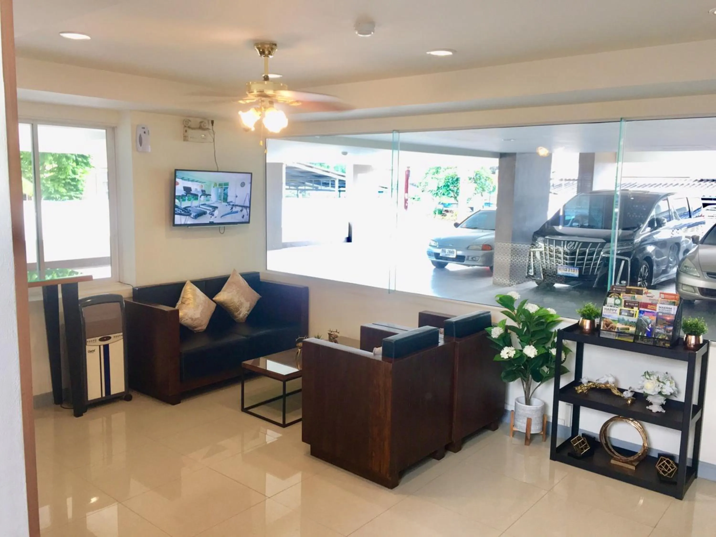 Lobby or reception in The Greenery central suite & hotel