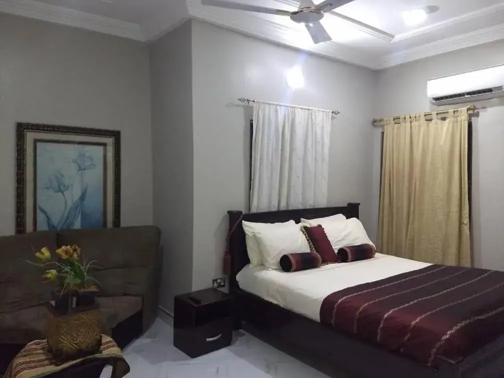 Superior Queen Room in The Winford Boutique Hotel Achimota Superior Queen Room in The Winford Boutique Hotel Achimota
