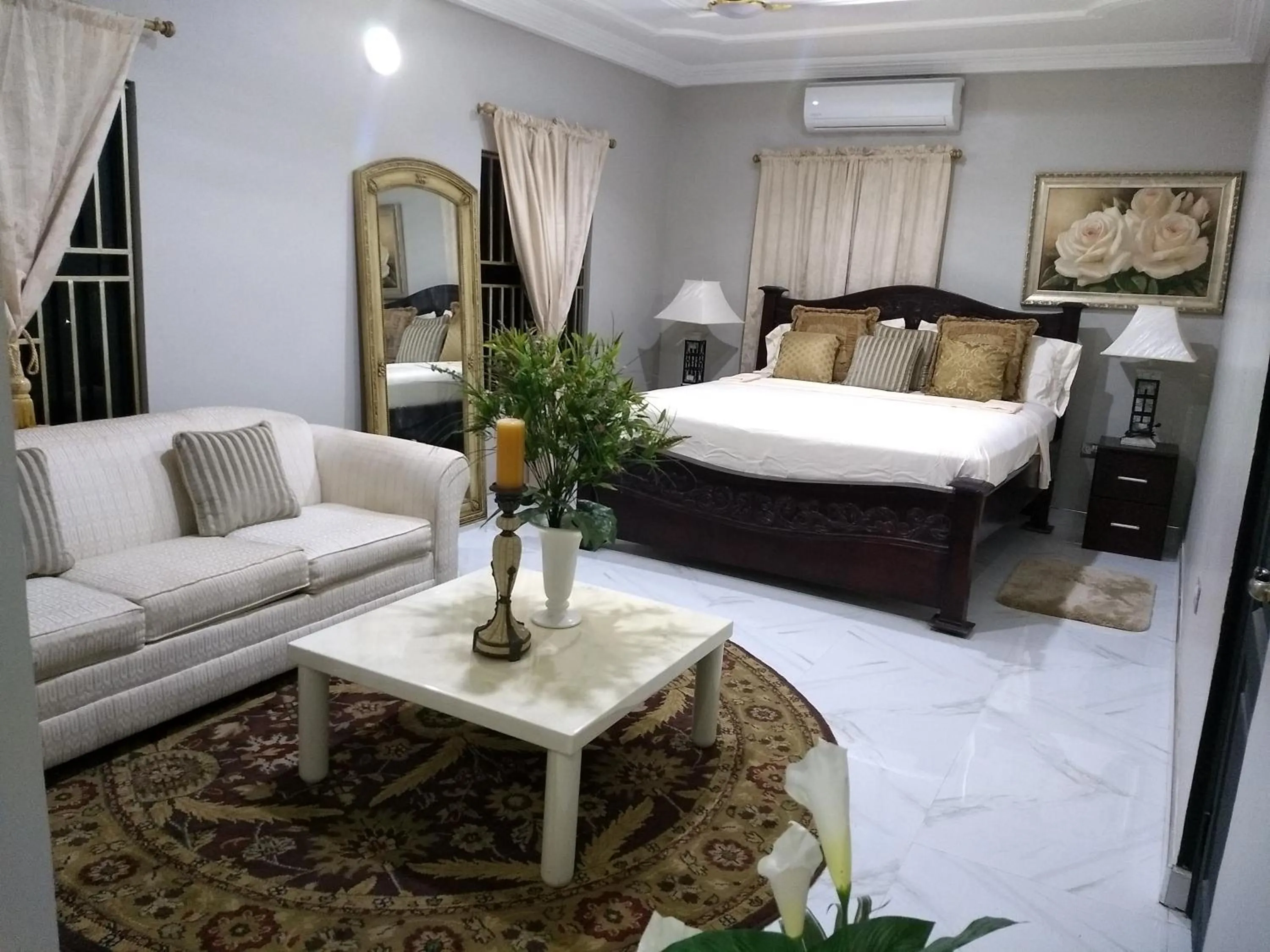Living room in The Winford Boutique Hotel Achimota