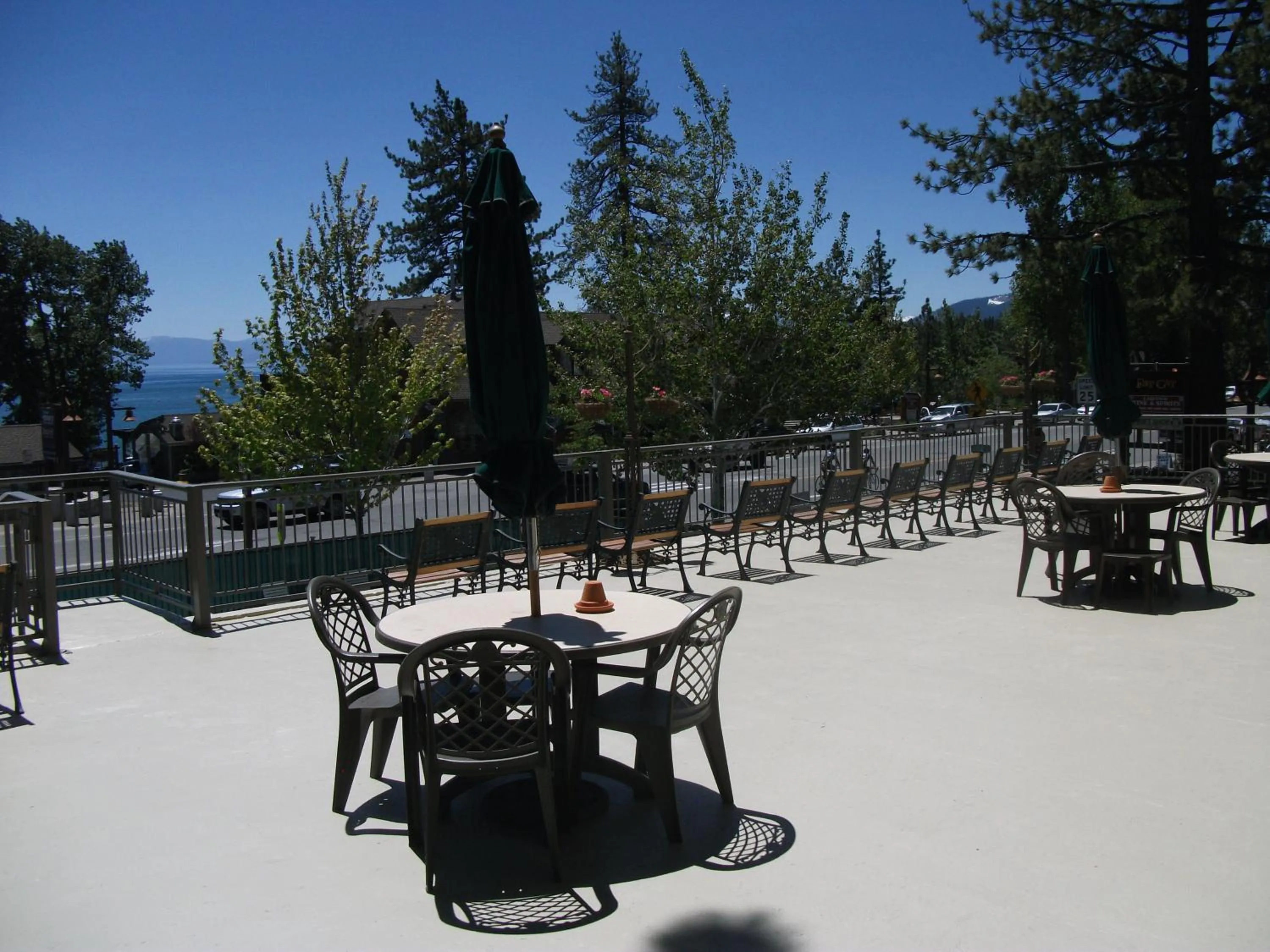 Patio in Pepper Tree Inn Tahoe City
