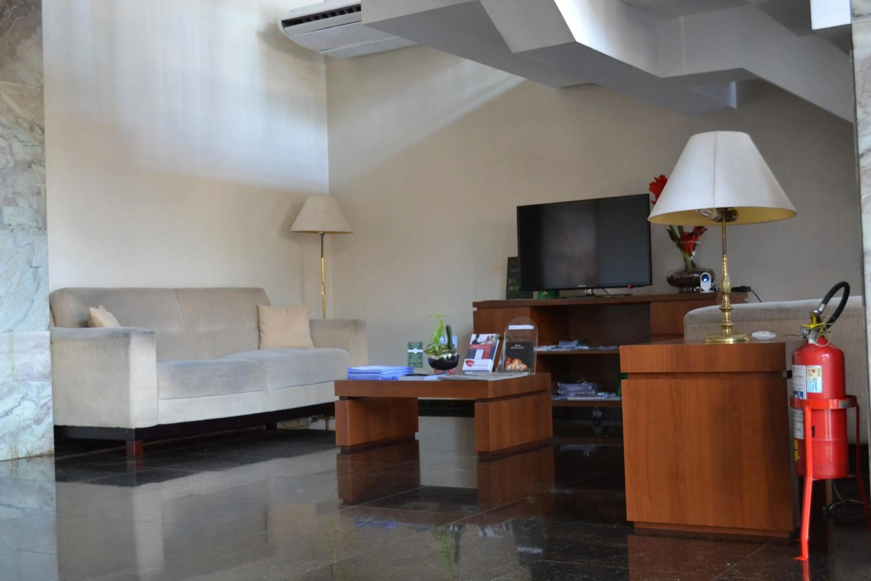 Communal lounge/ TV room in Hotel Maerkli