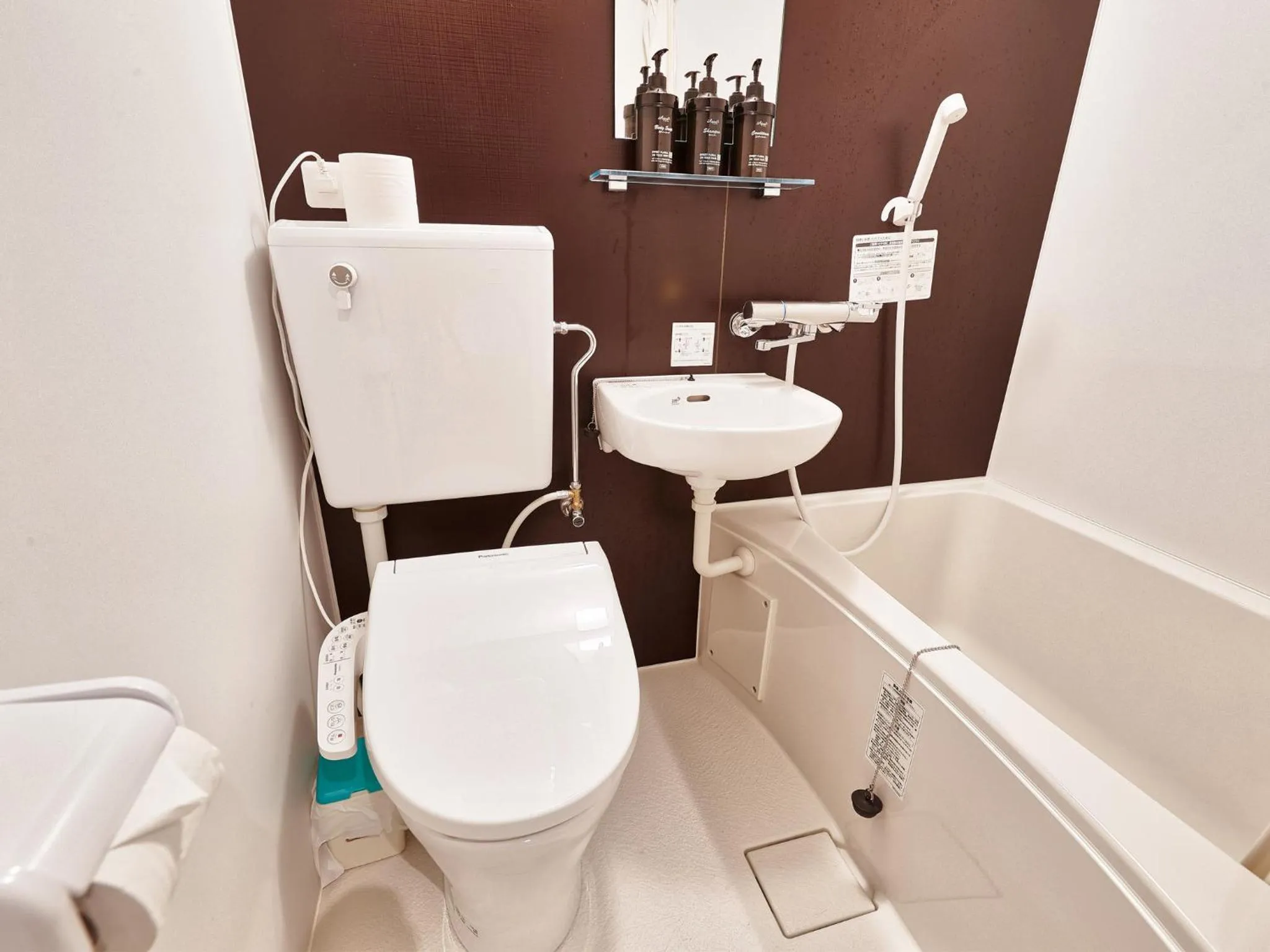 Toilet in Okinawa City Hotel