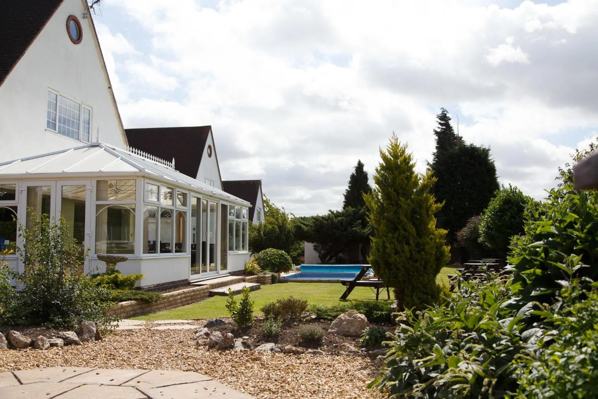 Garden in Badgers Mount Hotel