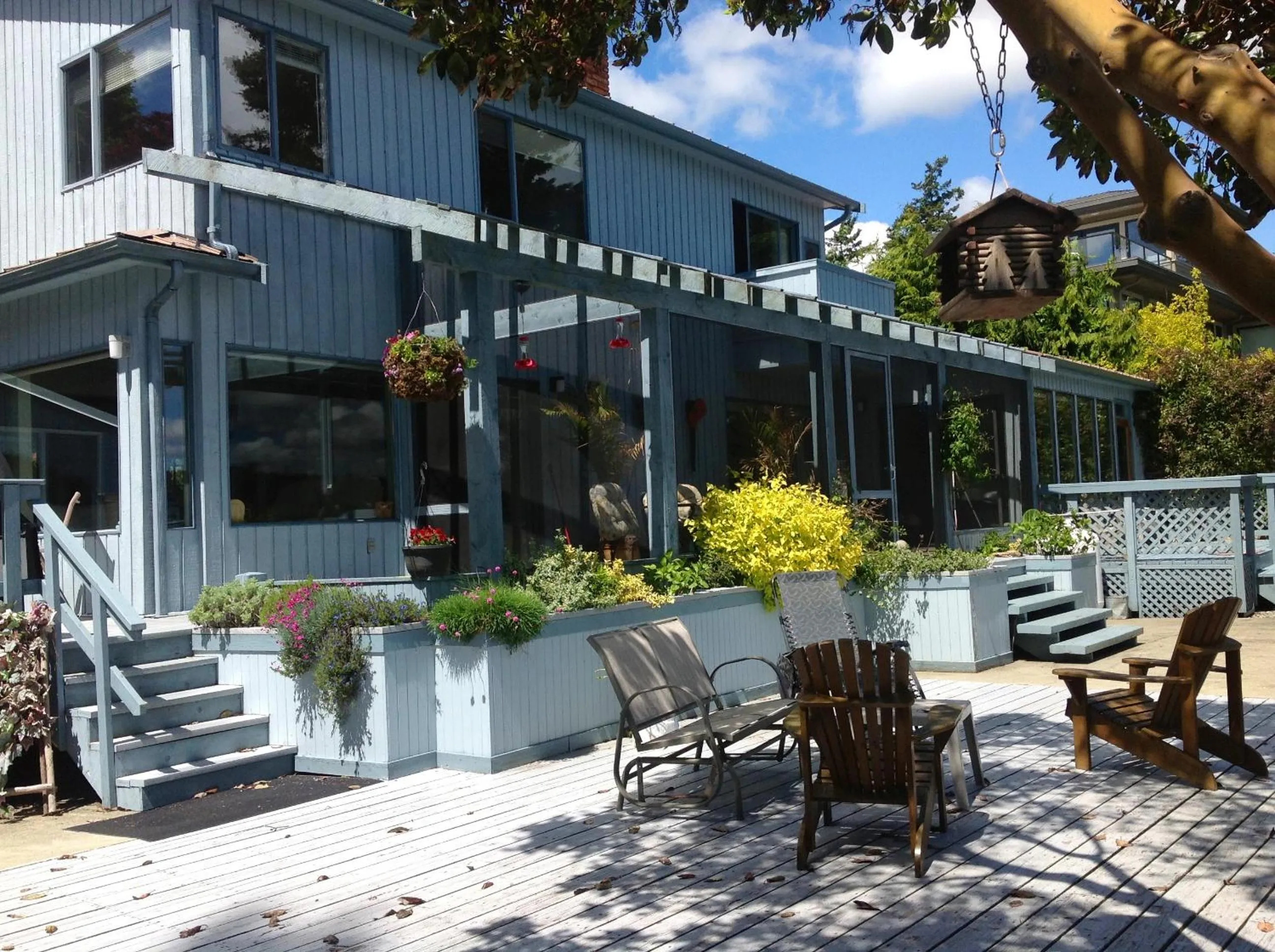 Patio in Salty Towers Ocean Front Cottages