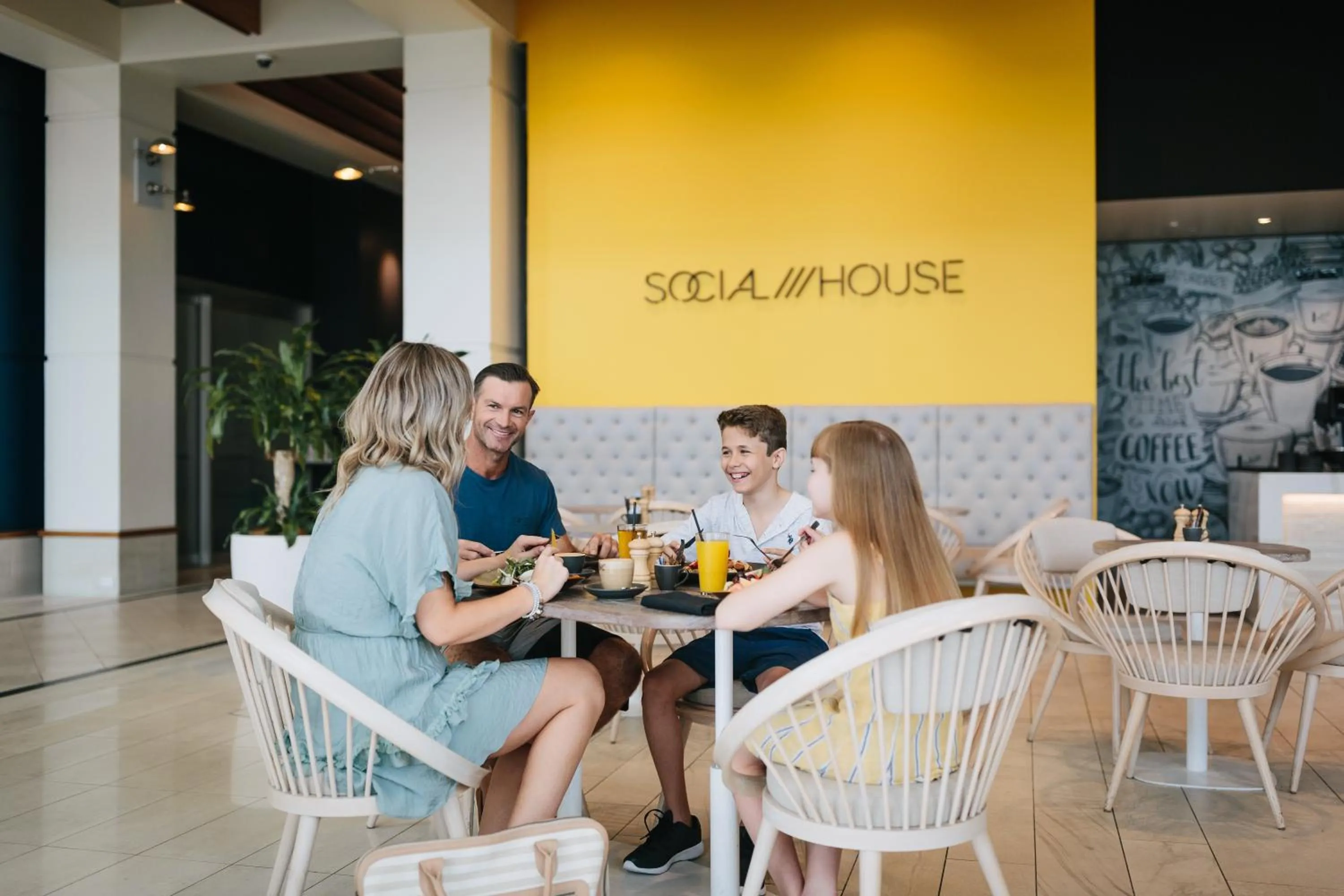 Coffee/tea facilities in voco Gold Coast by IHG