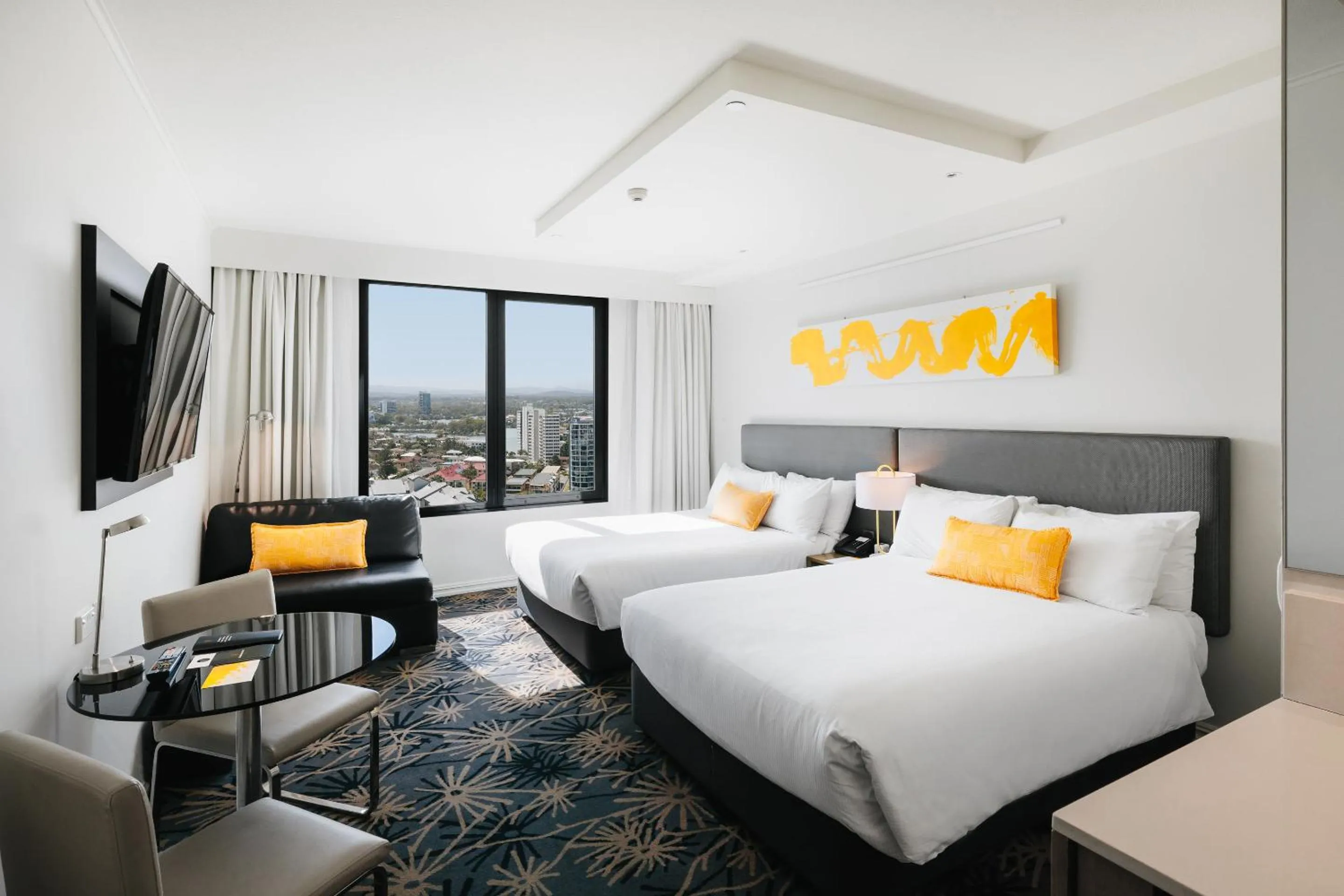Photo of the whole room, Bed in voco Gold Coast by IHG