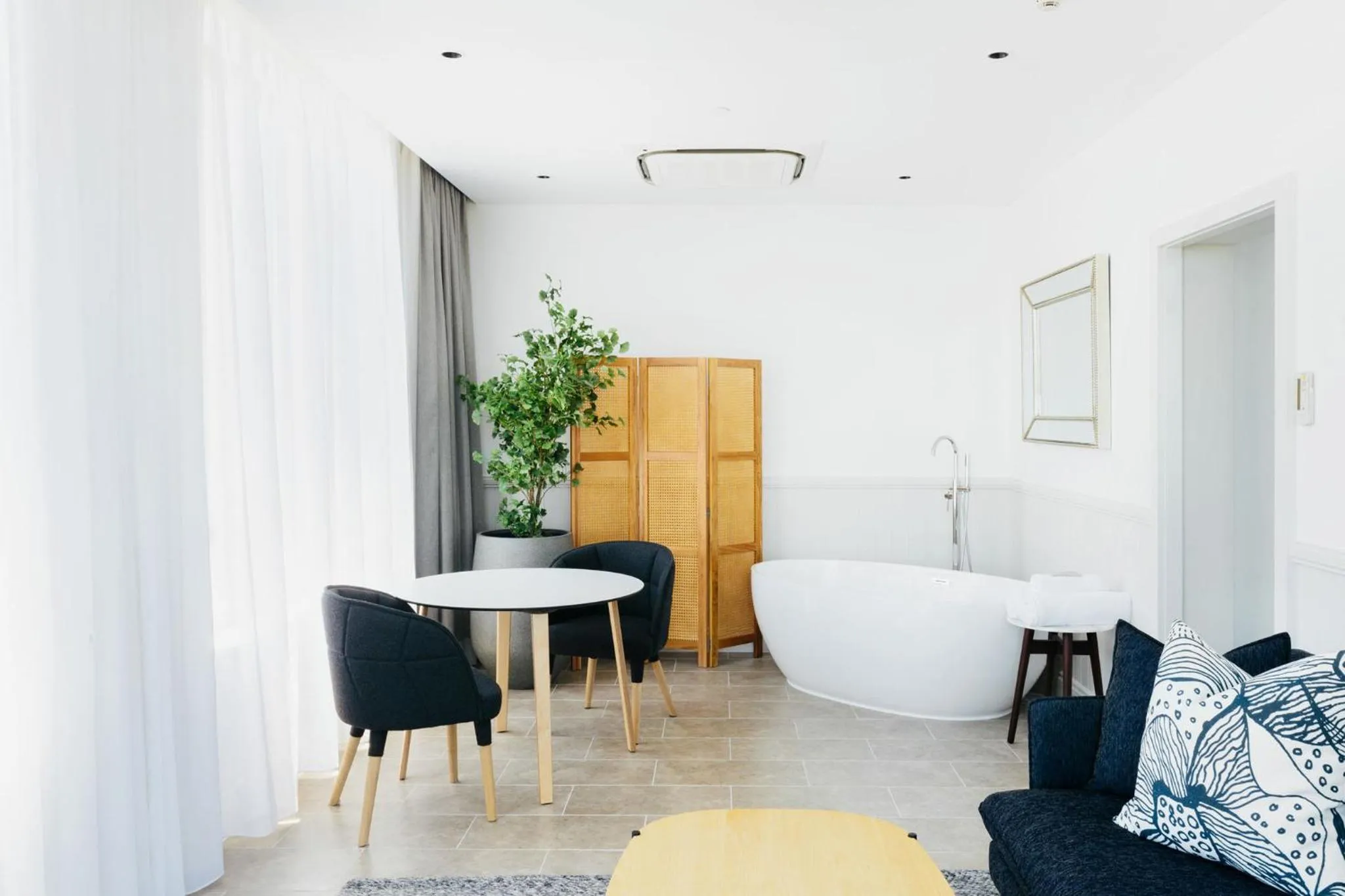 Bedroom in voco Gold Coast by IHG