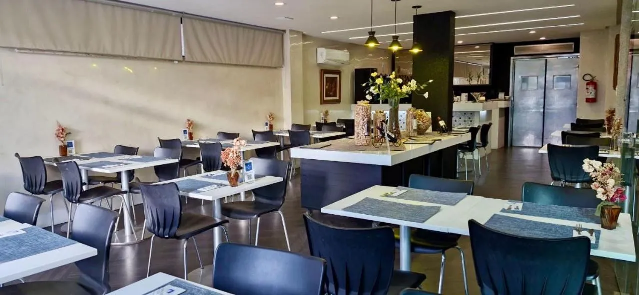 Restaurant/places to eat in Camaçari Plaza Hotel