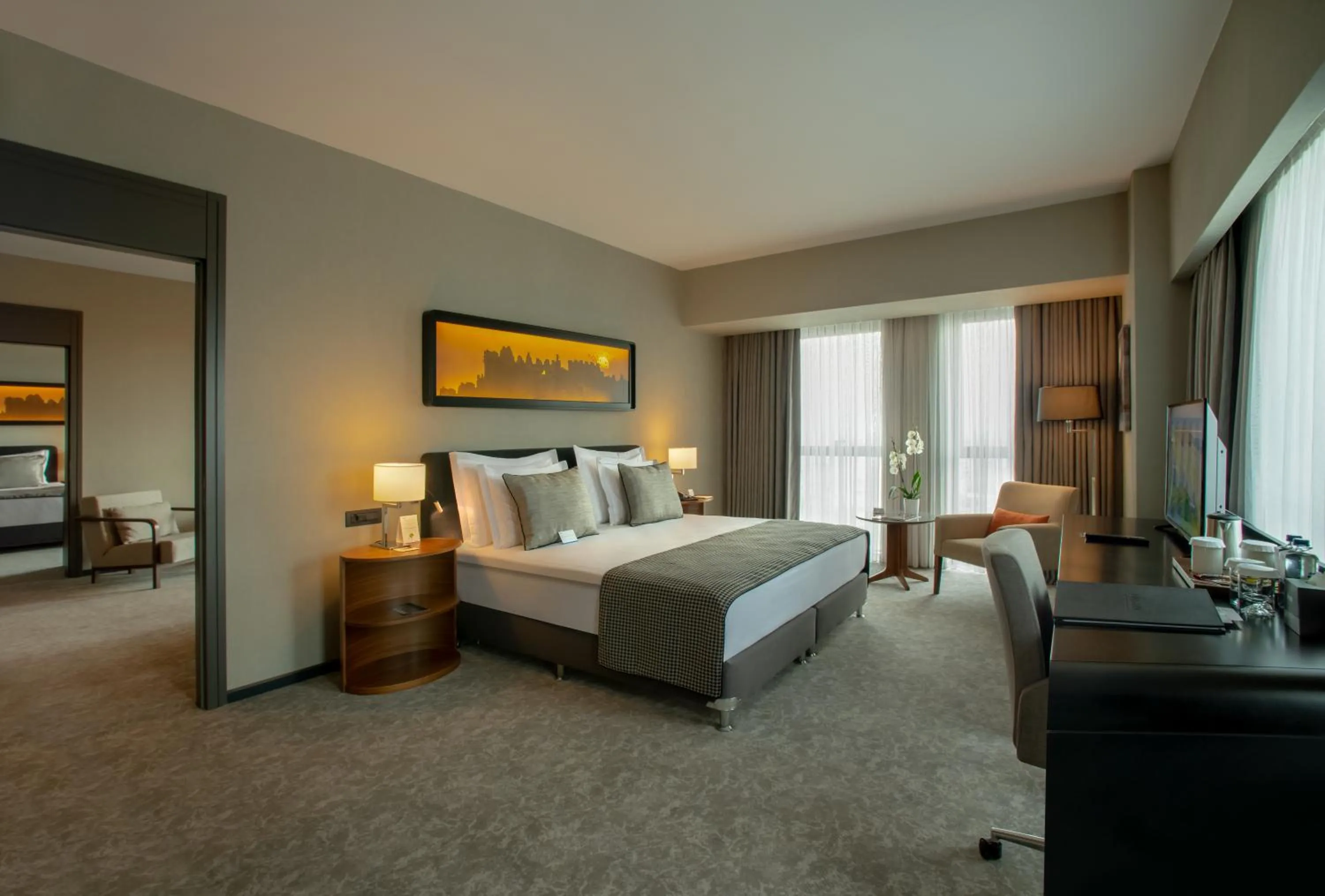 Photo of the whole room, Bed in Movenpick Diyarbakir