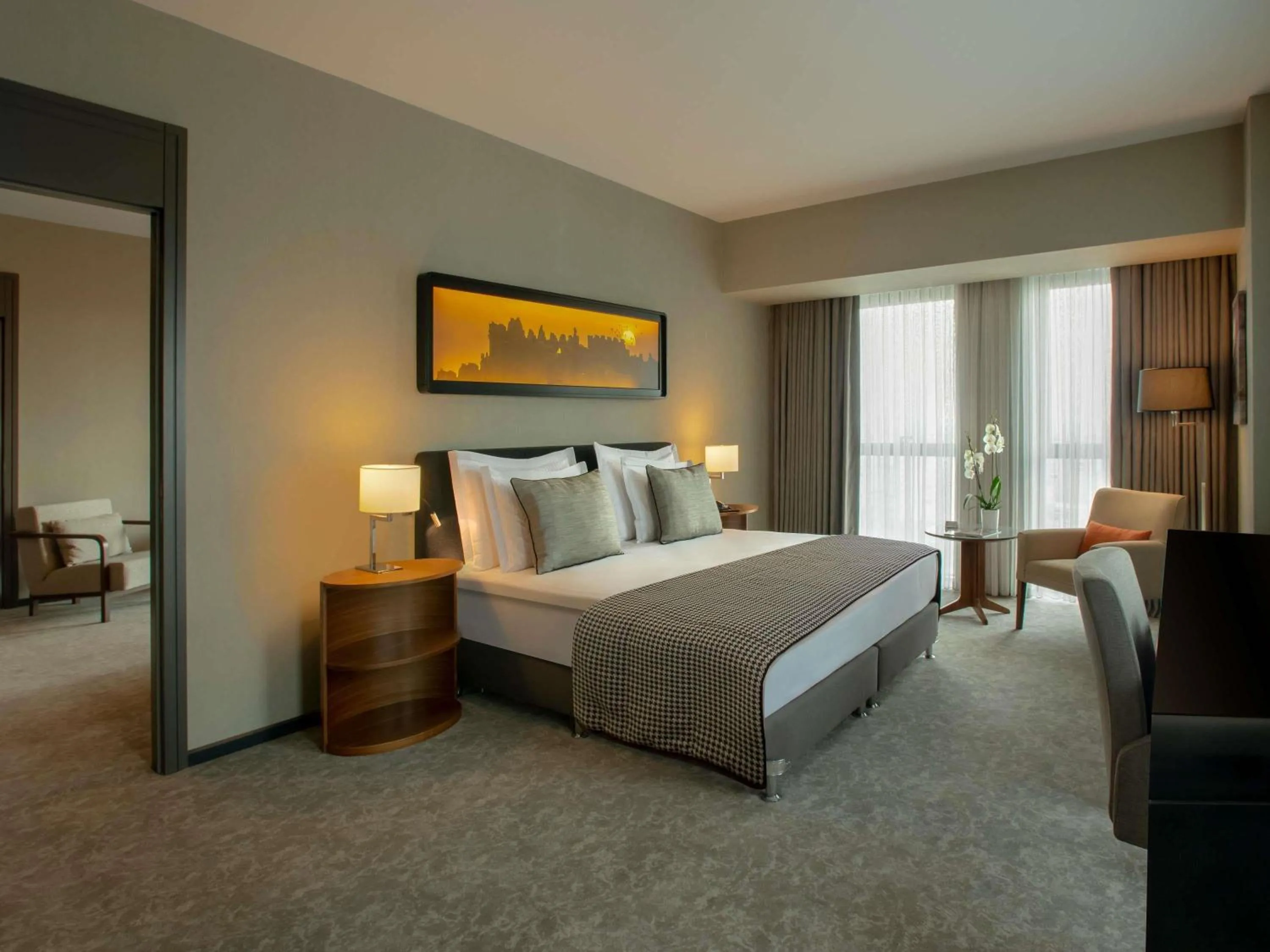 Bedroom, Bed in Movenpick Diyarbakir