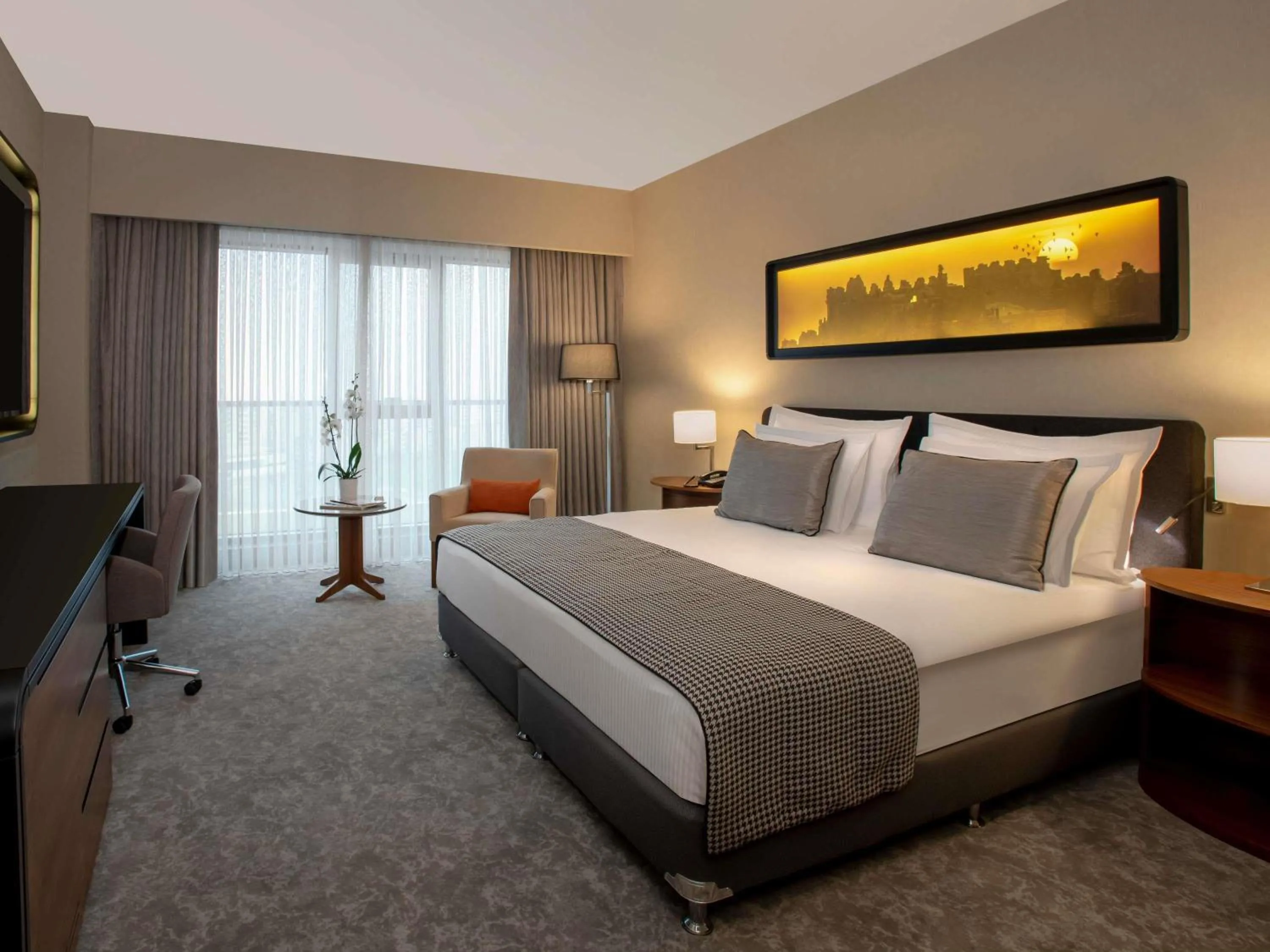 Bedroom, Bed in Movenpick Diyarbakir