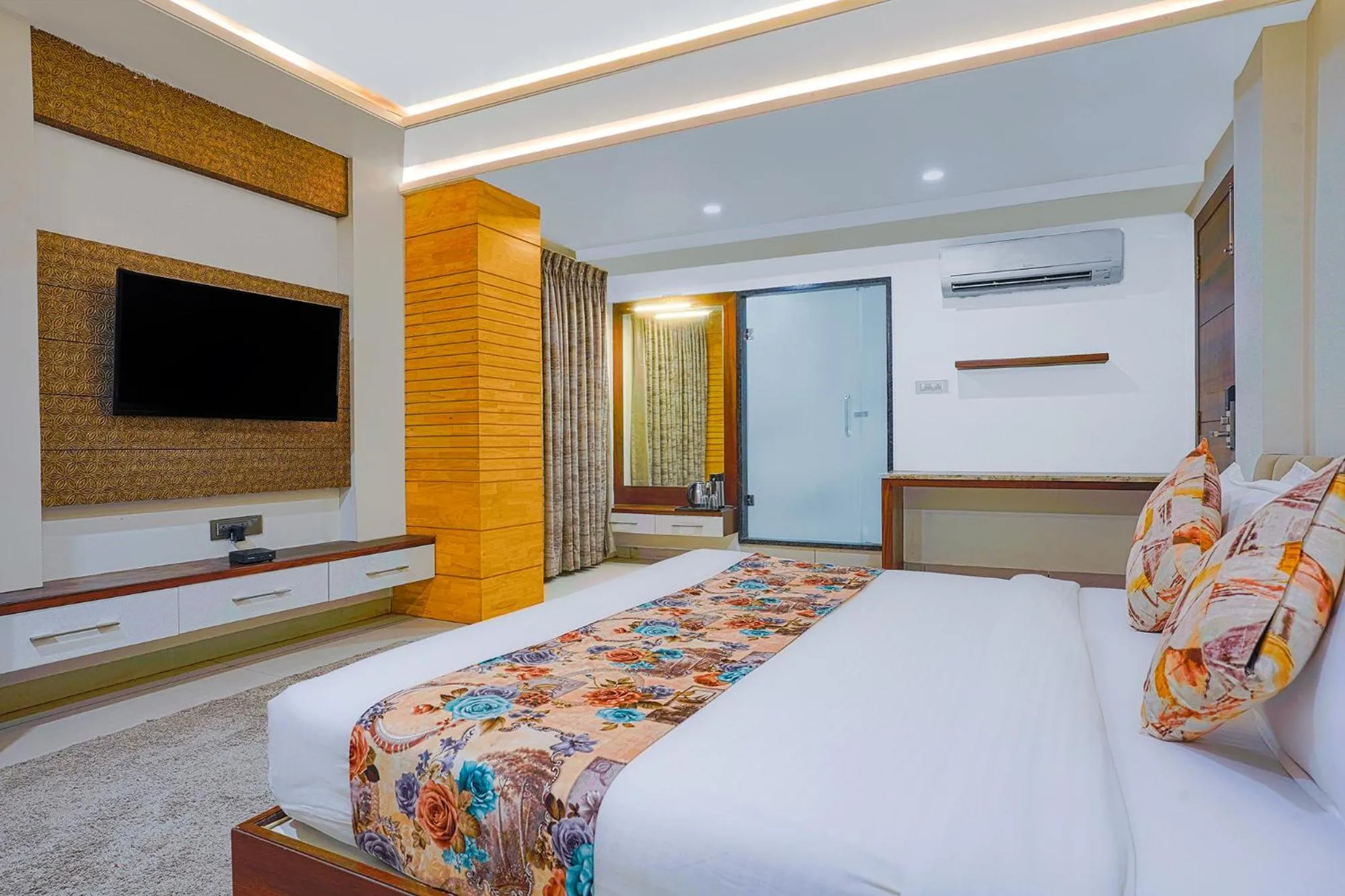 Bedroom, Bed in FabHotel Jwel Palace