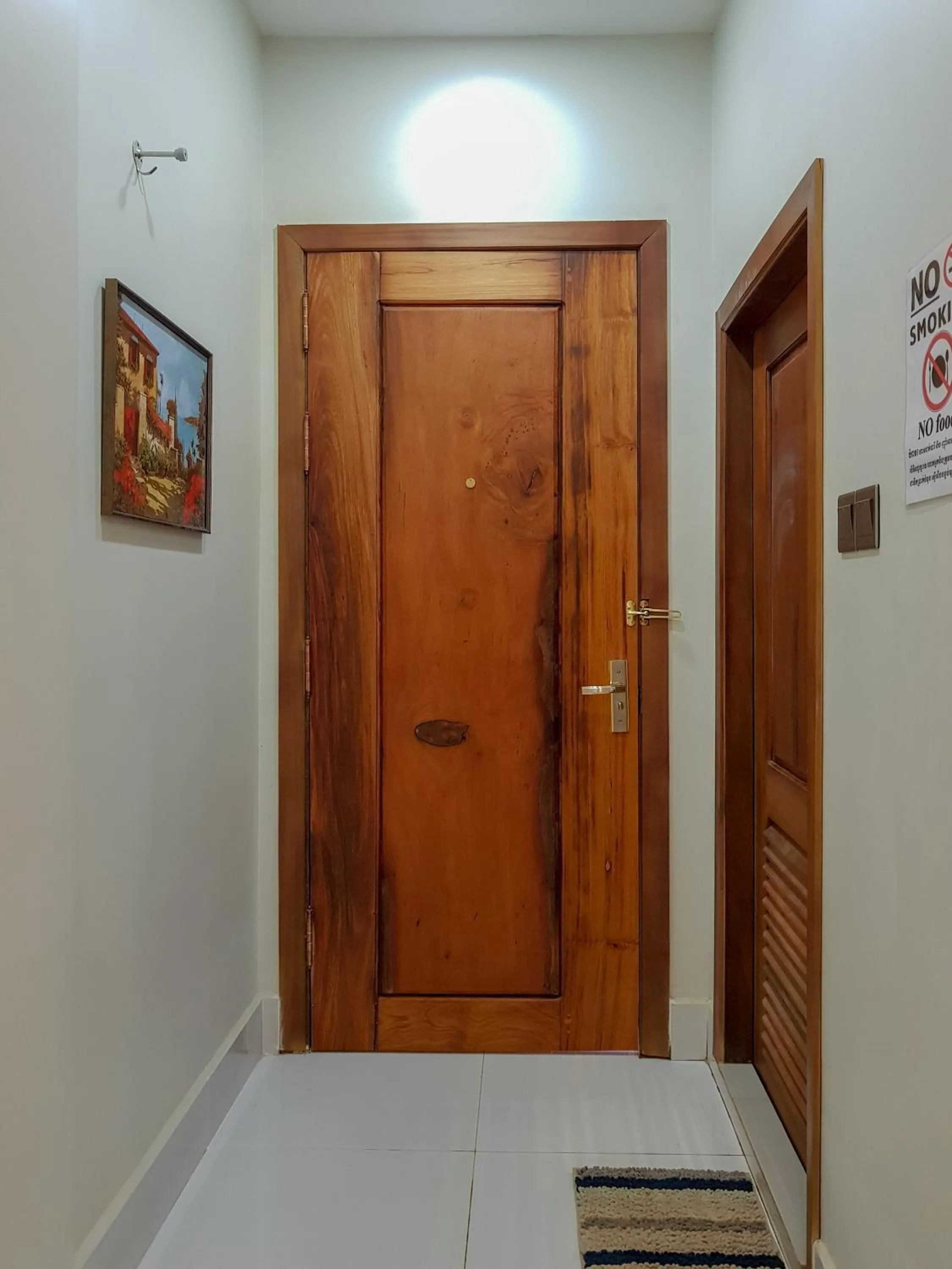 Facade/entrance in Montagne Regency