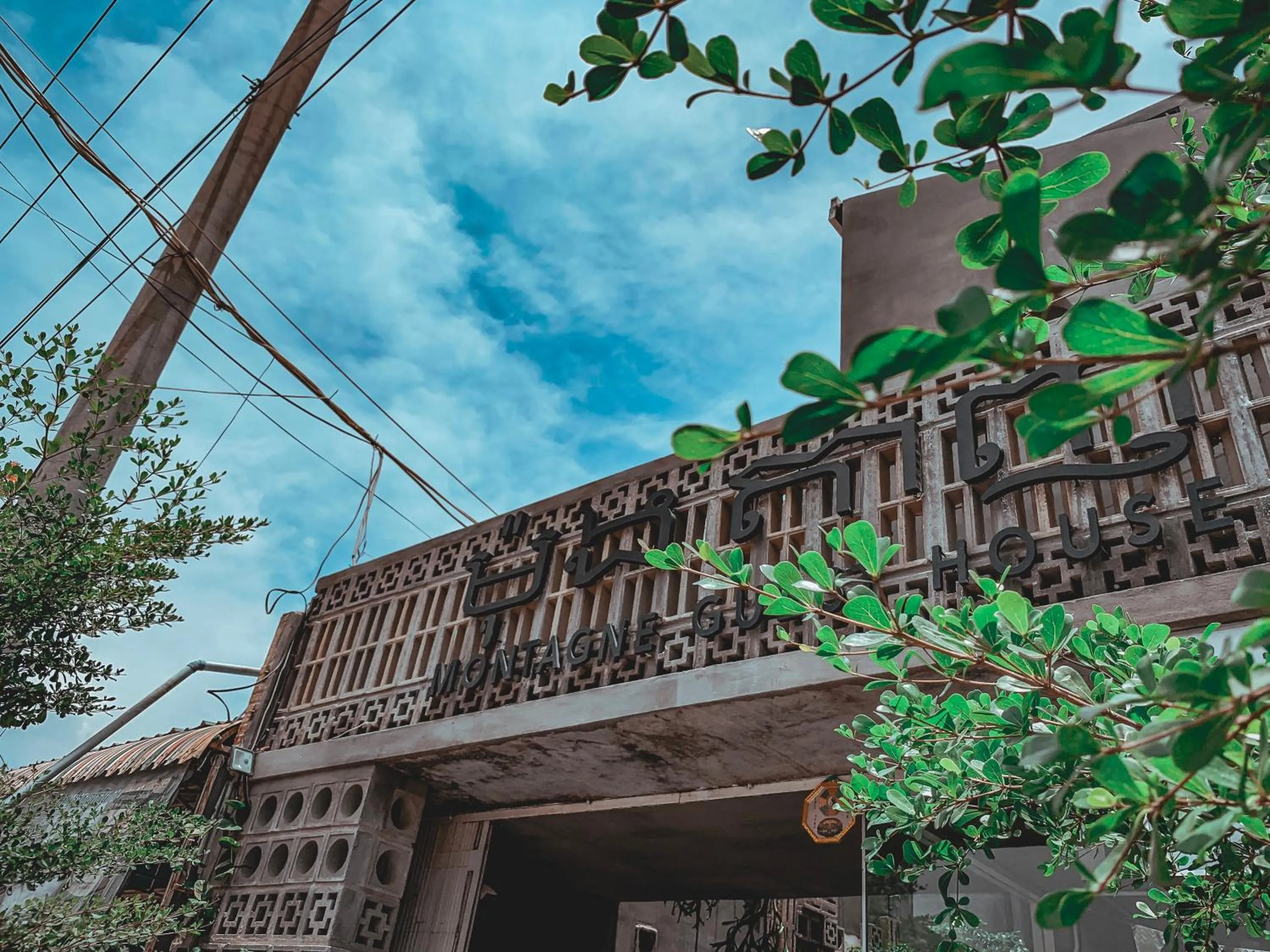 Property building in Montagne Regency