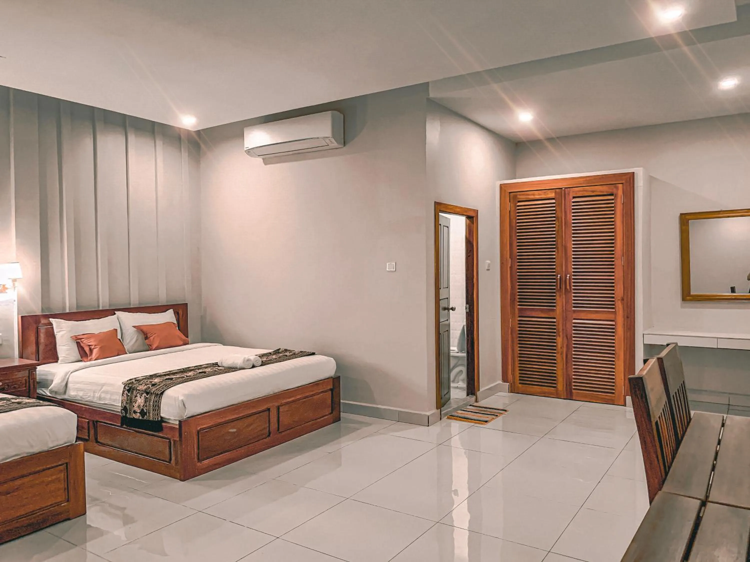 Photo of the whole room, Bed in Montagne Regency