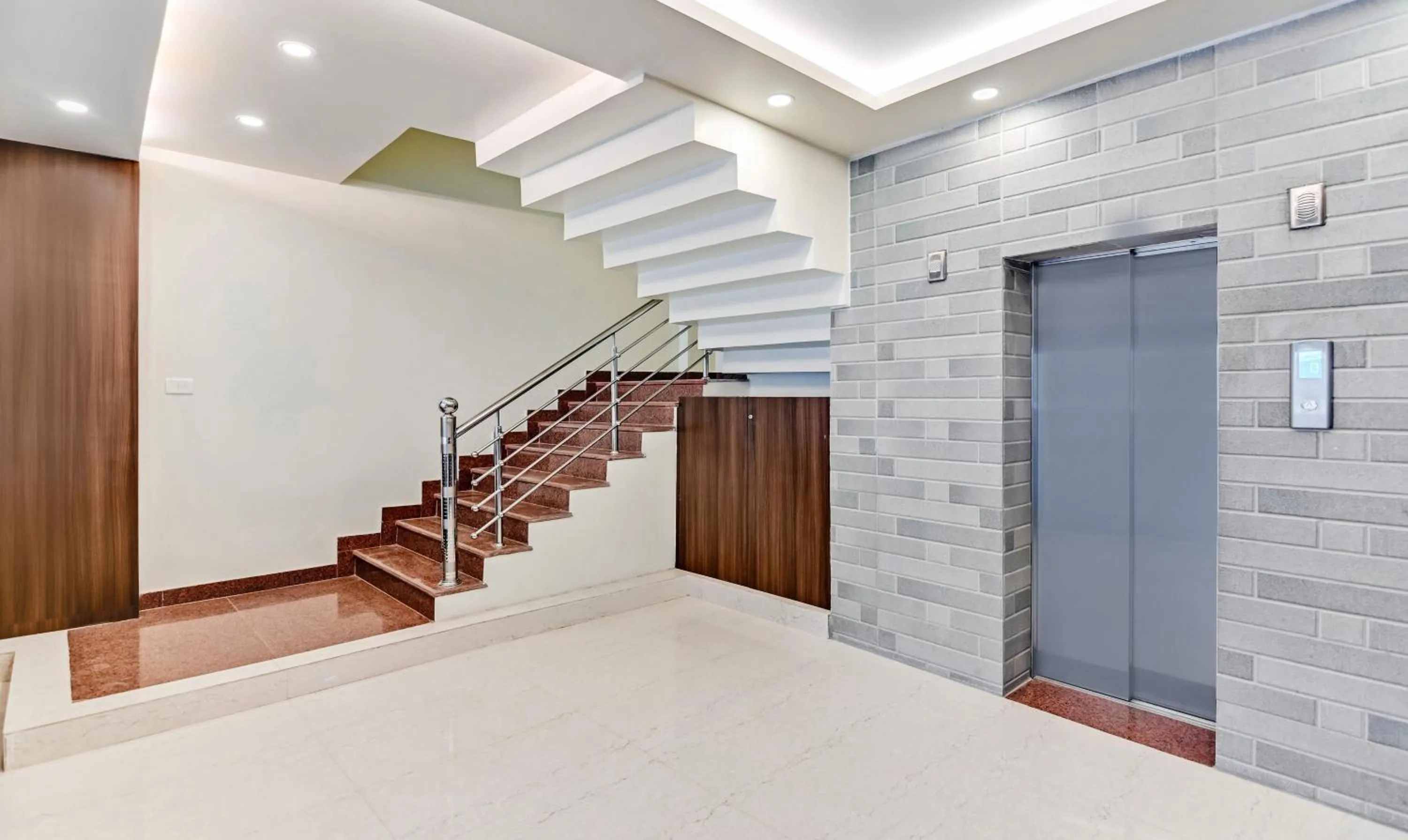 elevator, Bed in Treebo Resto- Near Lucknow Railway Station