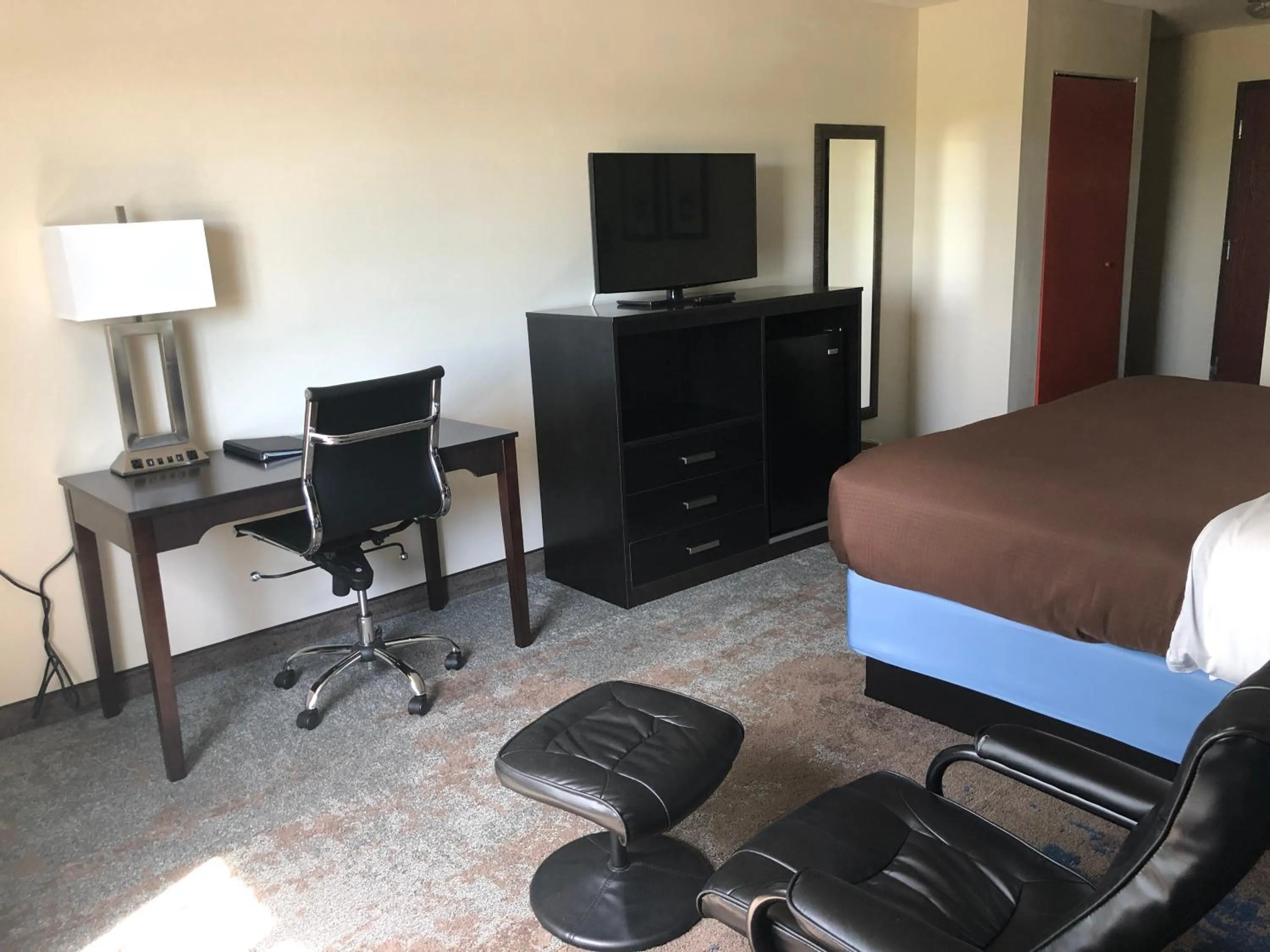 Guests in AmericInn by Wyndham Maquoketa