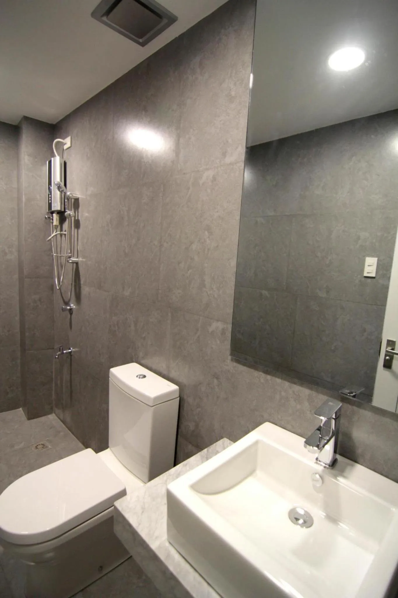 Shower in Z Pad Residences