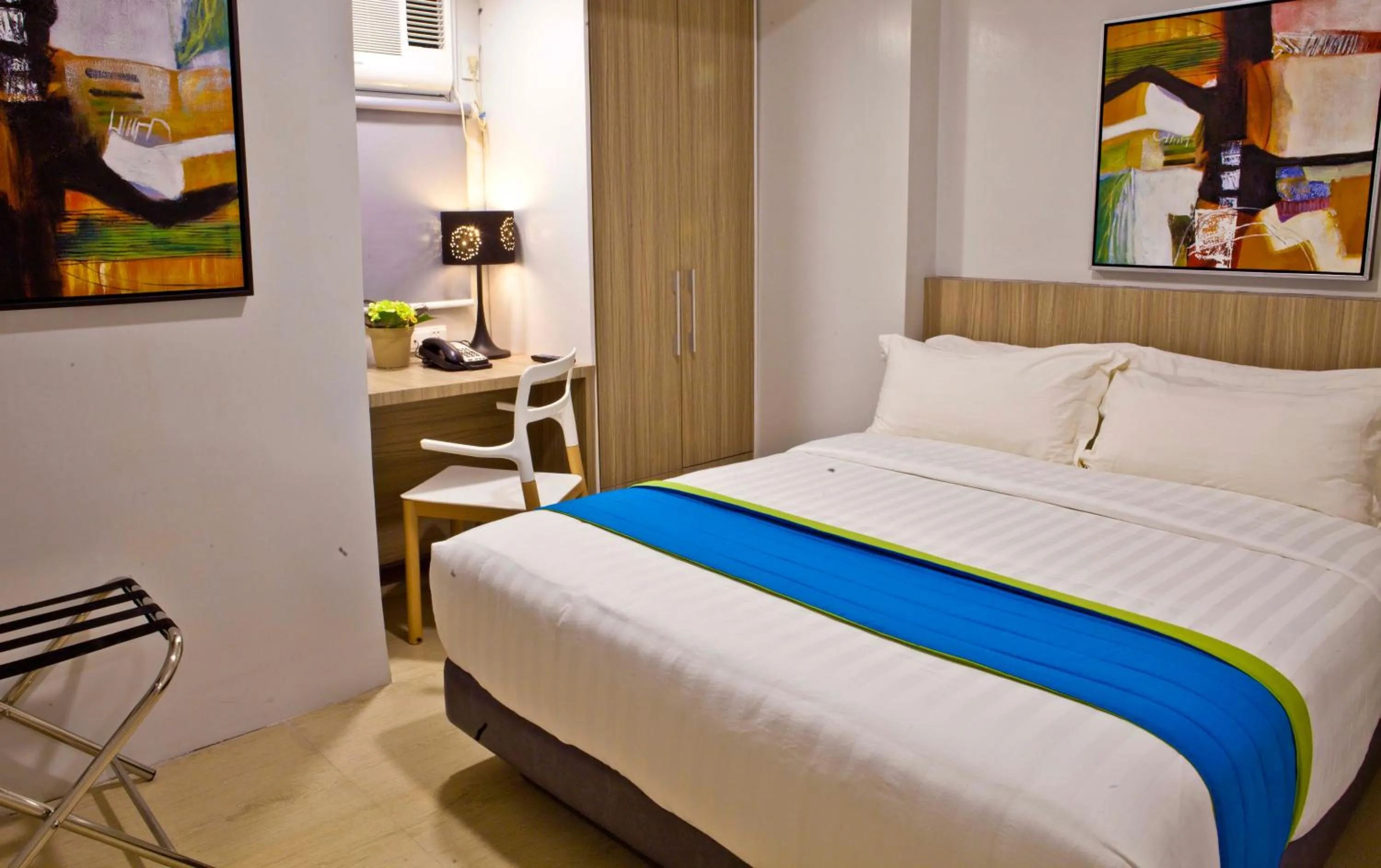 Bed in Z Pad Residences