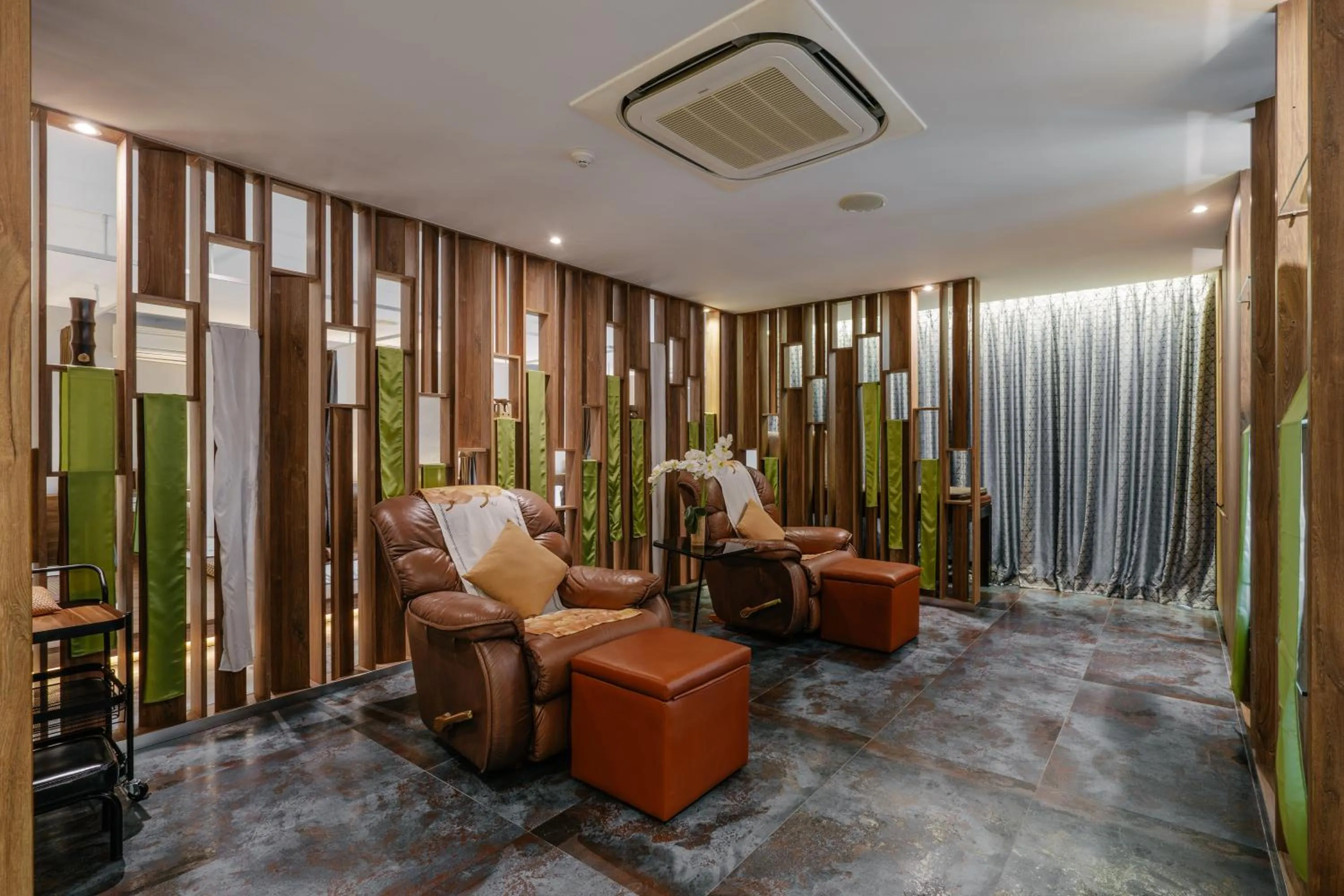 Spa and wellness centre/facilities in Rak Elegant Hotel Patong