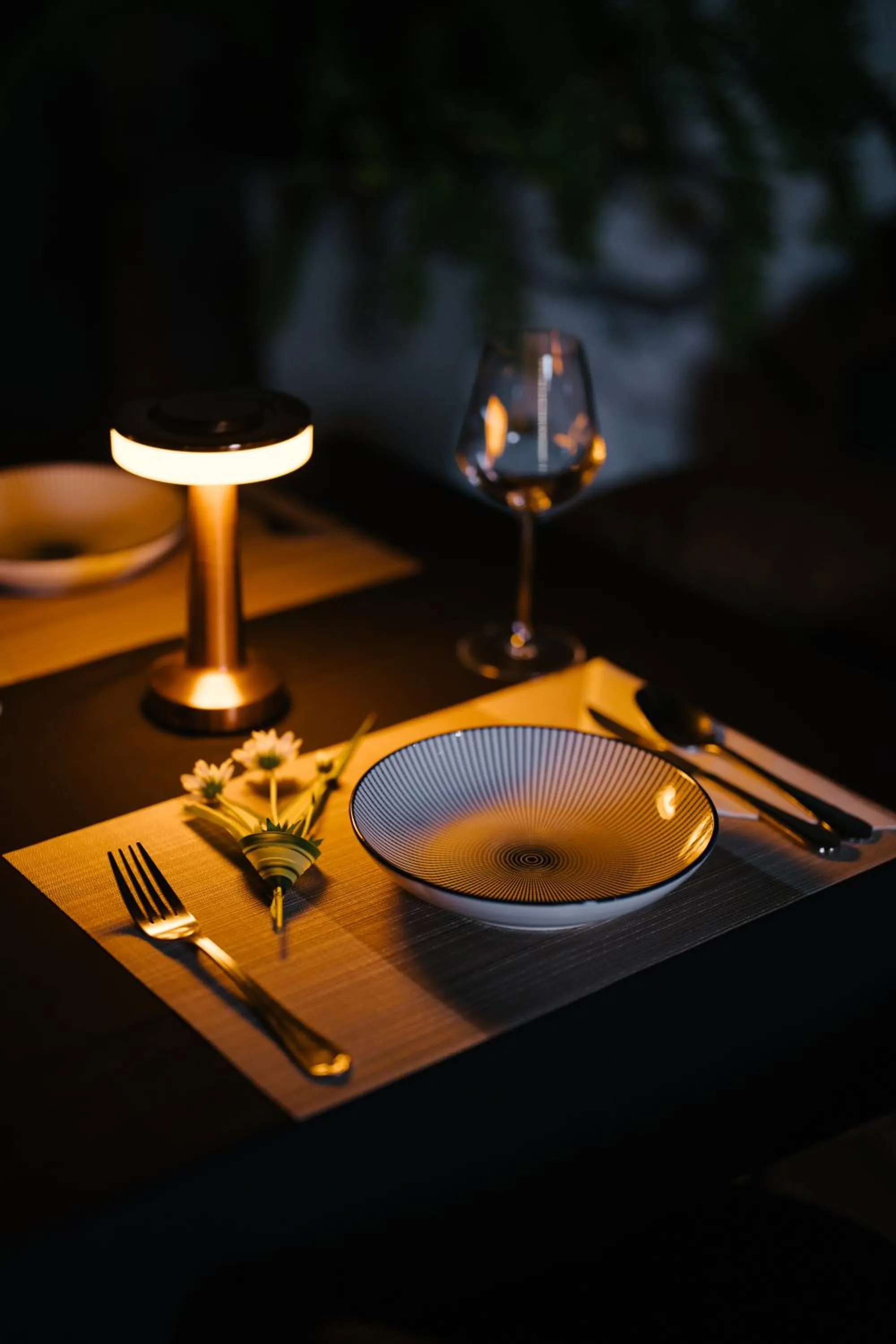 Restaurant/places to eat in Rak Elegant Hotel Patong