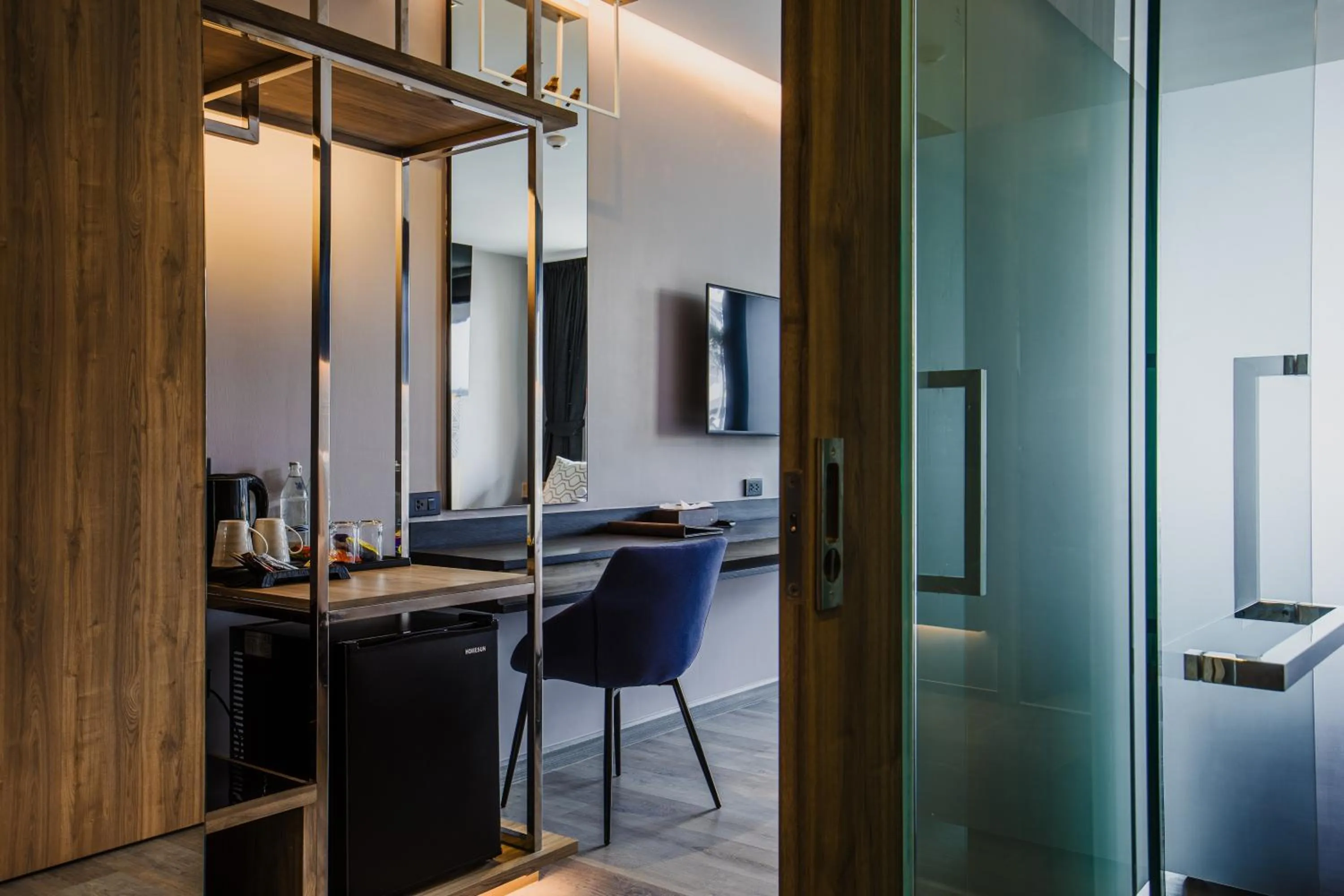 TV and multimedia in Rak Elegant Hotel Patong