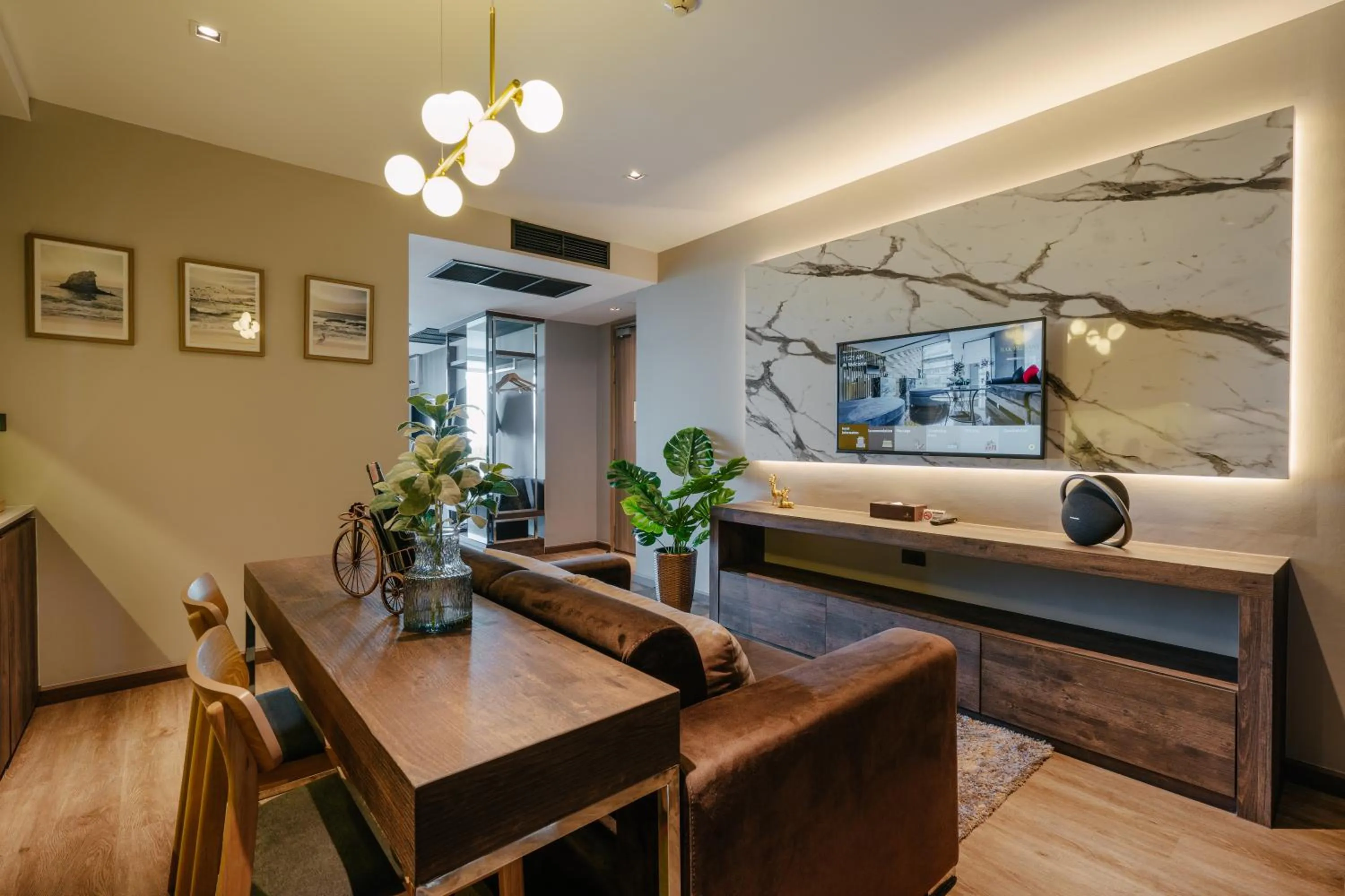 Living room in Rak Elegant Hotel Patong