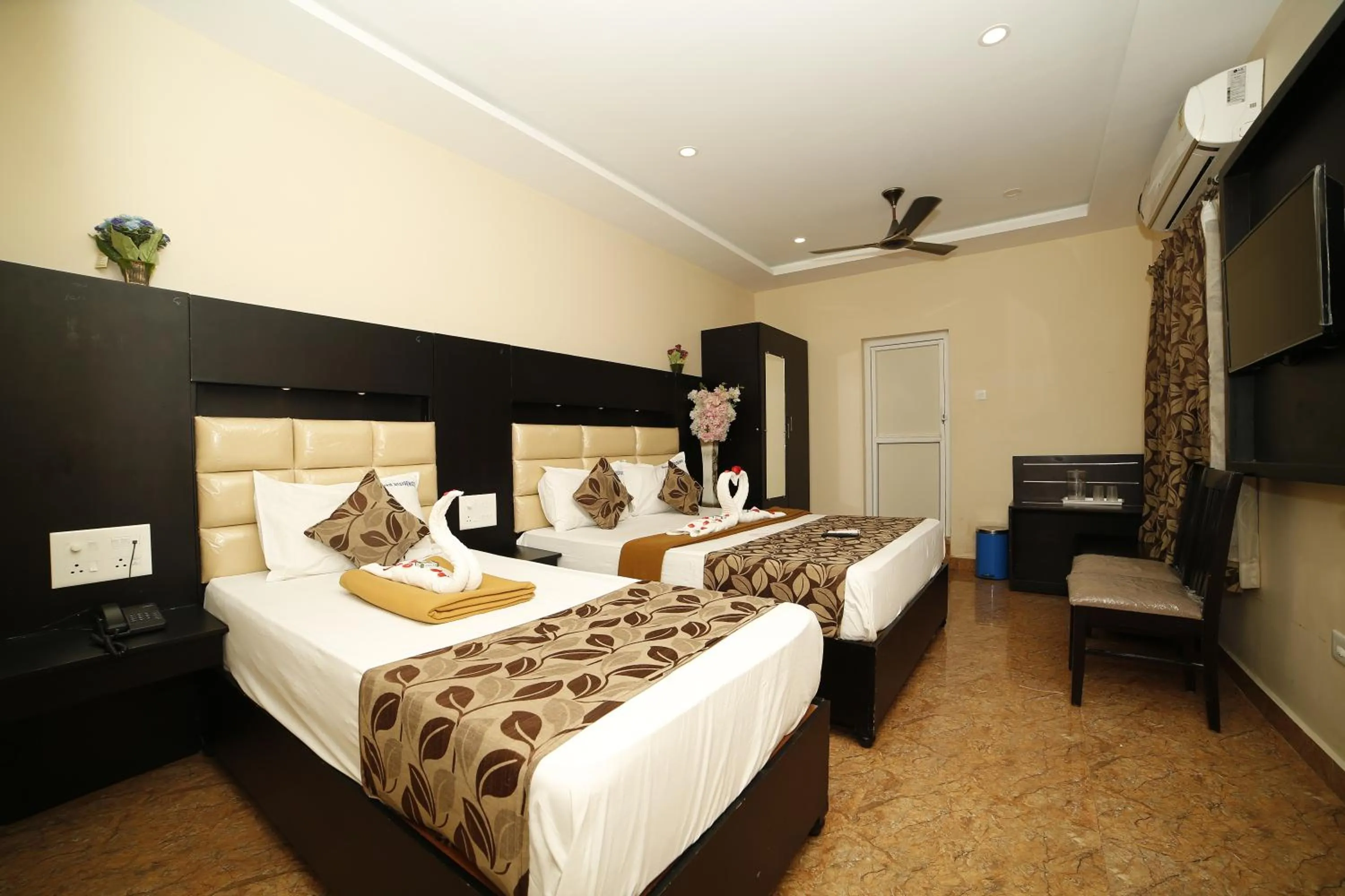 Bed in Hotel Ragavendra Rameswaram