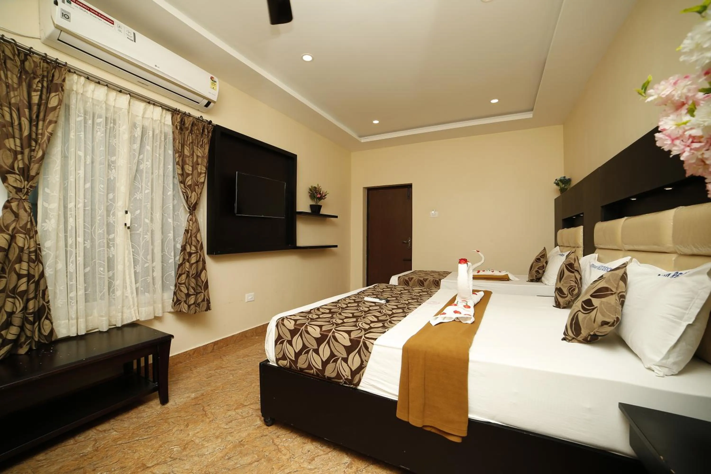 Bed in Hotel Ragavendra Rameswaram