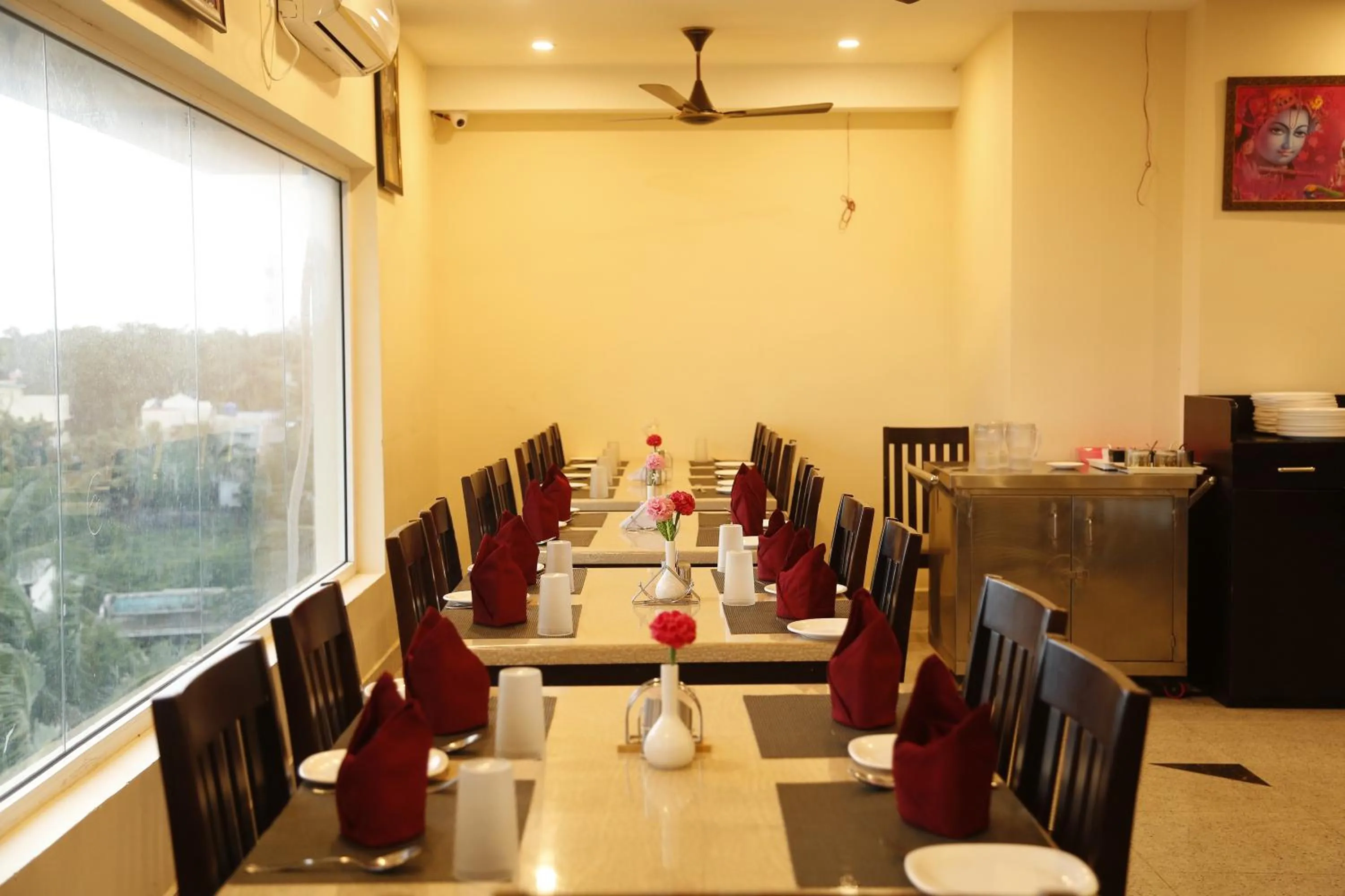 Restaurant/places to eat in Hotel Ragavendra Rameswaram