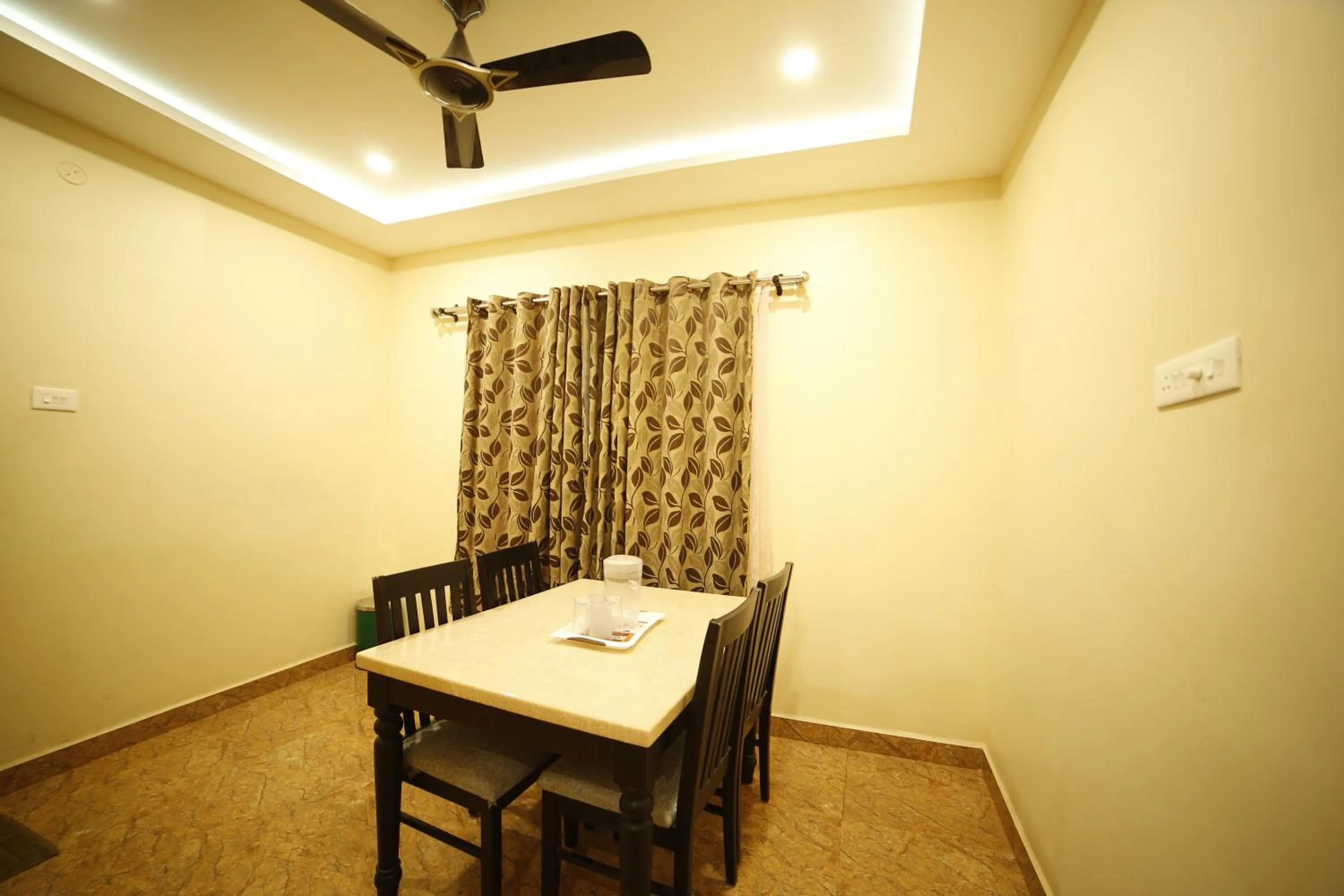 Dining area in Hotel Ragavendra Rameswaram