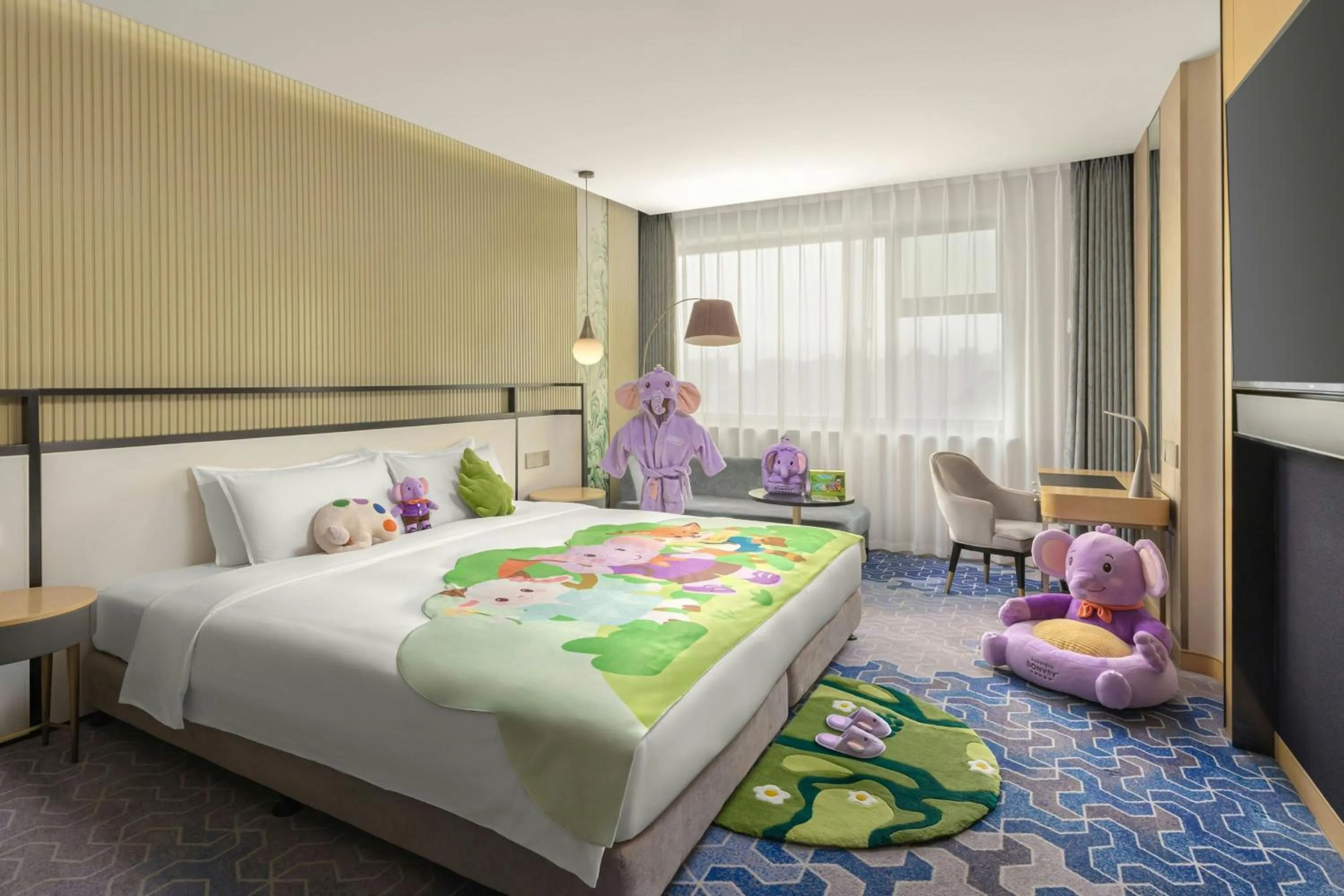 Photo of the whole room, Bed in The Westin Shenyang