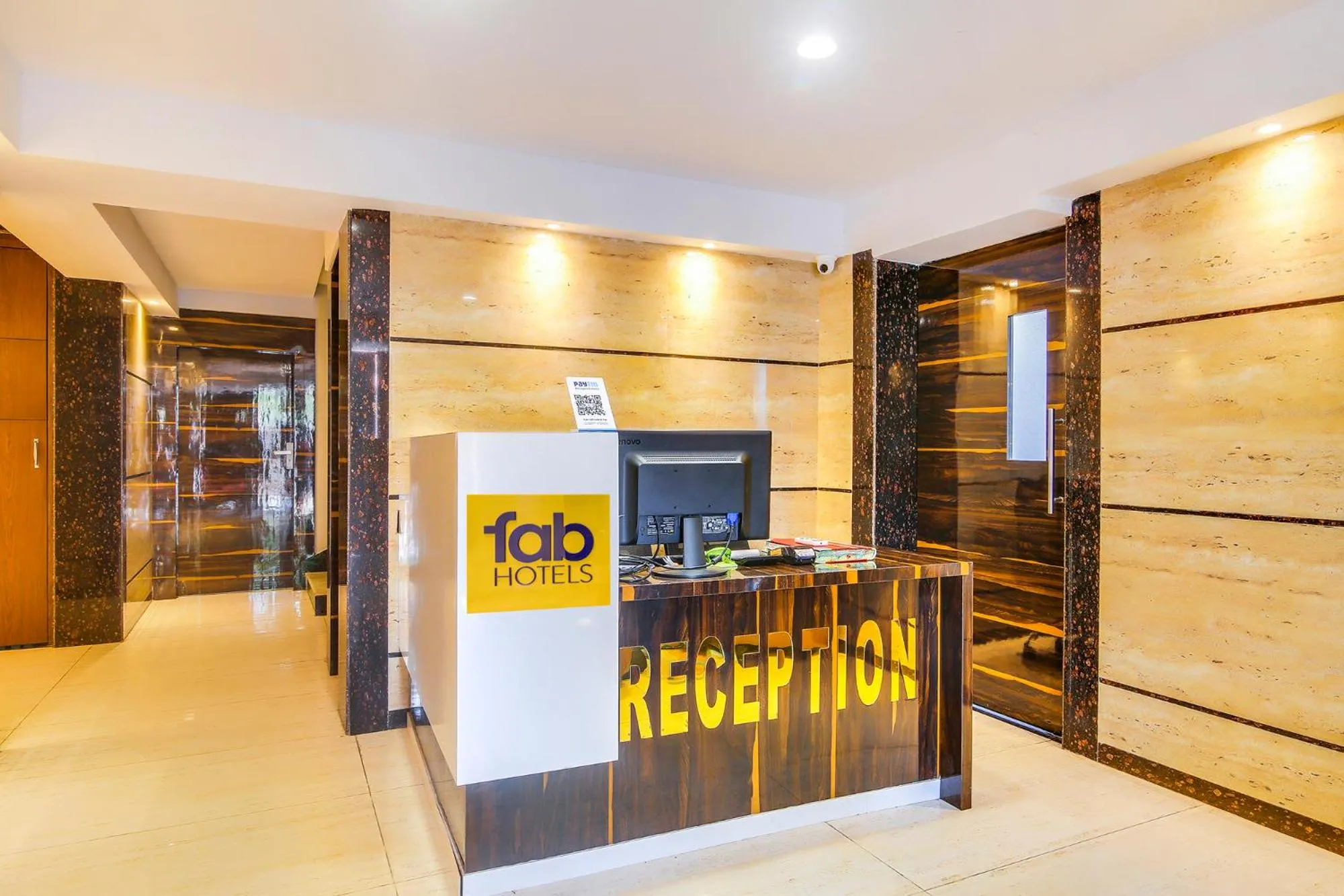 Lobby or reception in FabHotel Luxor - Nr Acropolis Mall