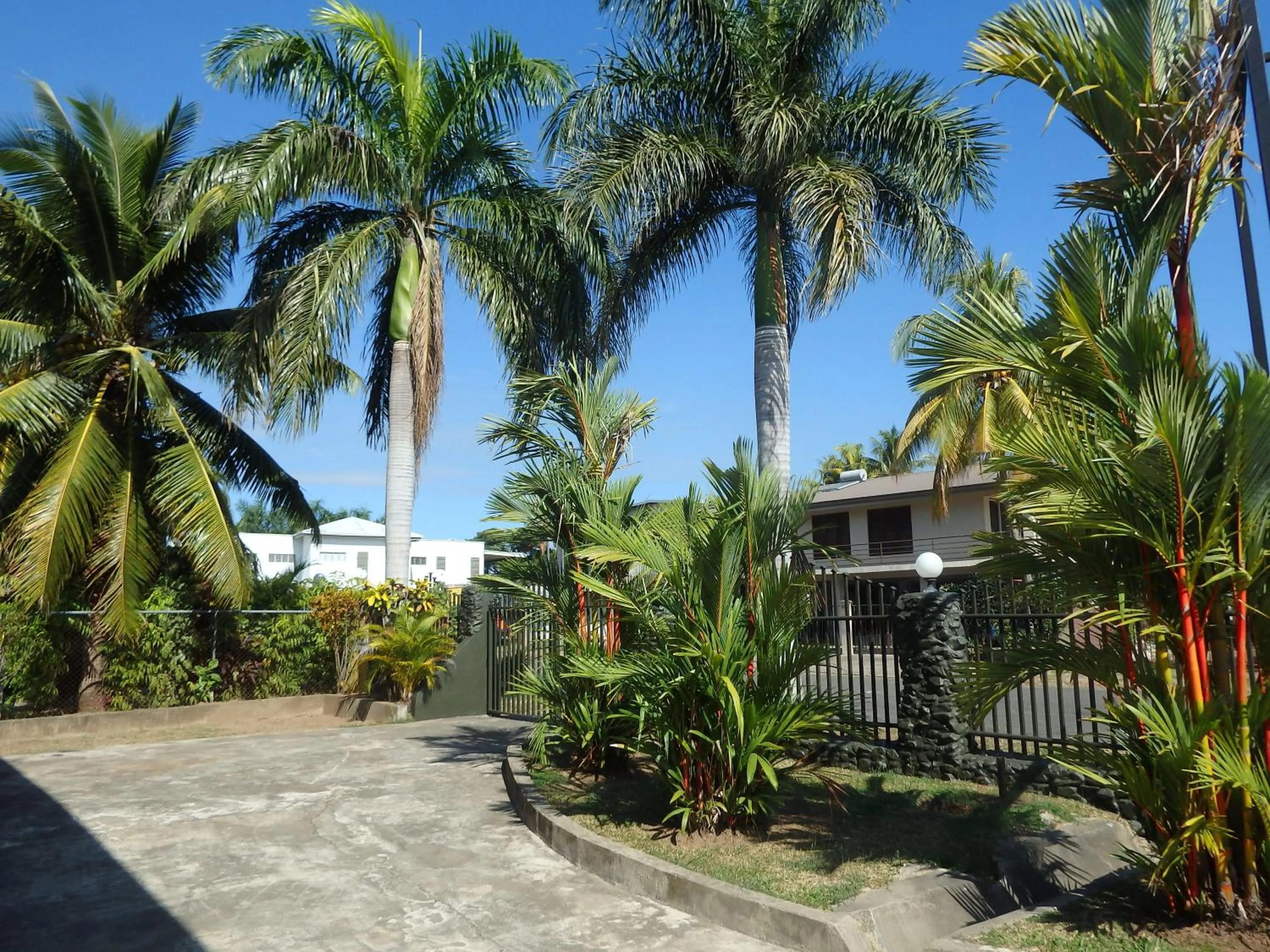 Facade/entrance in Bluewater Lodge