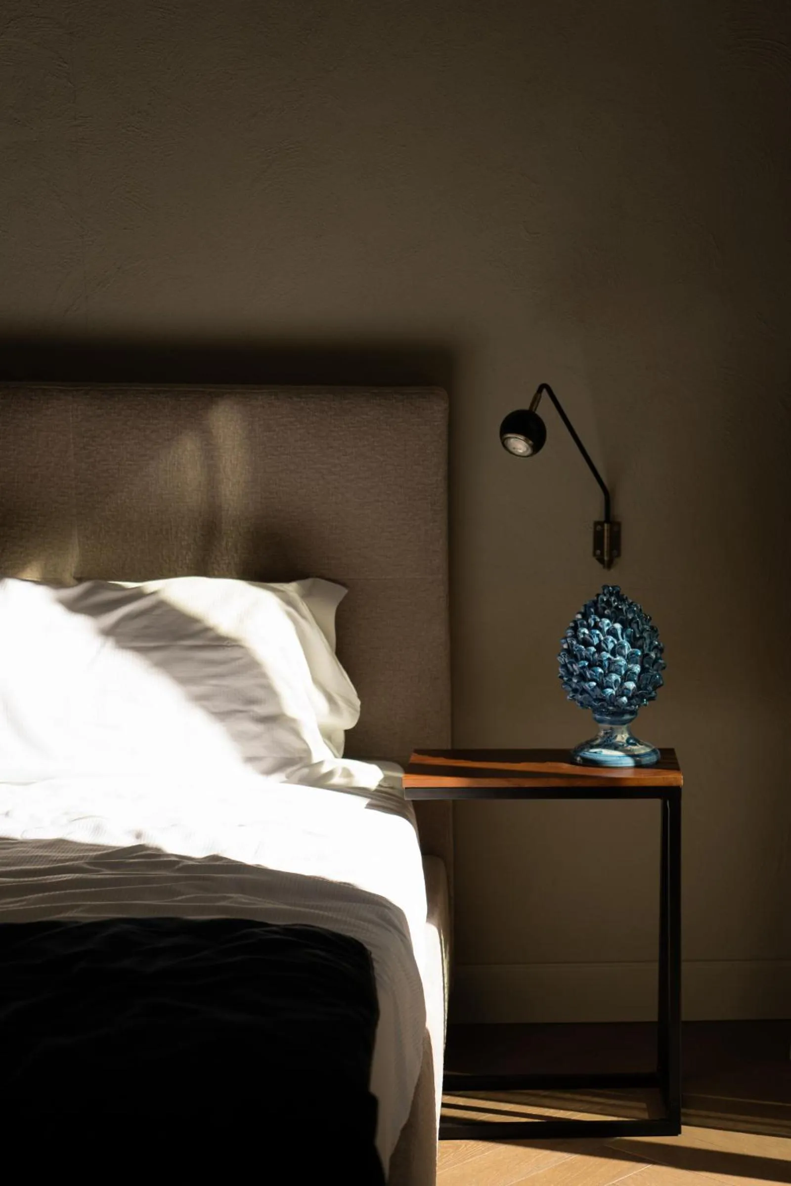 Bedroom, Bed in InCanto