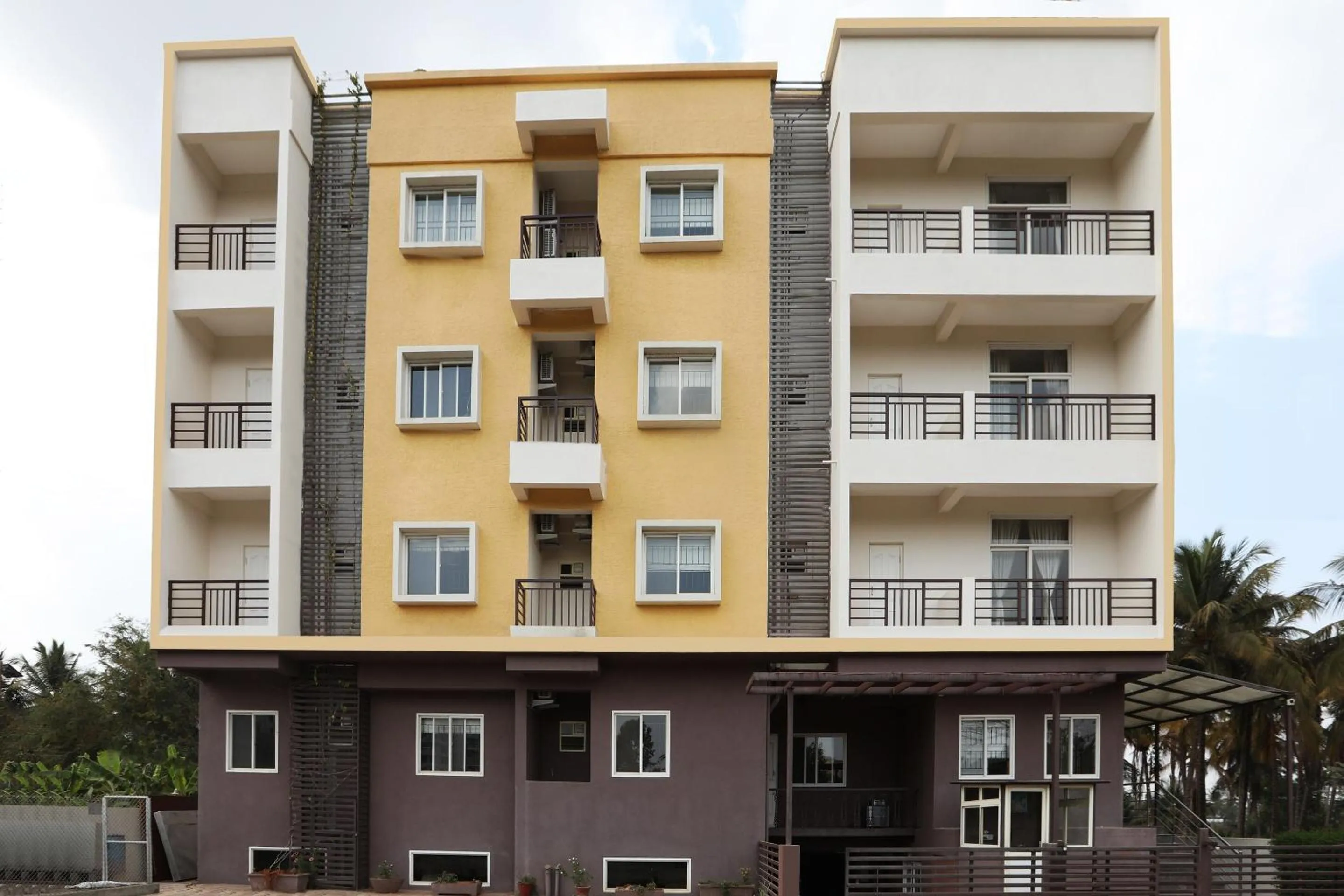 Facade/entrance in Super Hotel O Indra Comforts