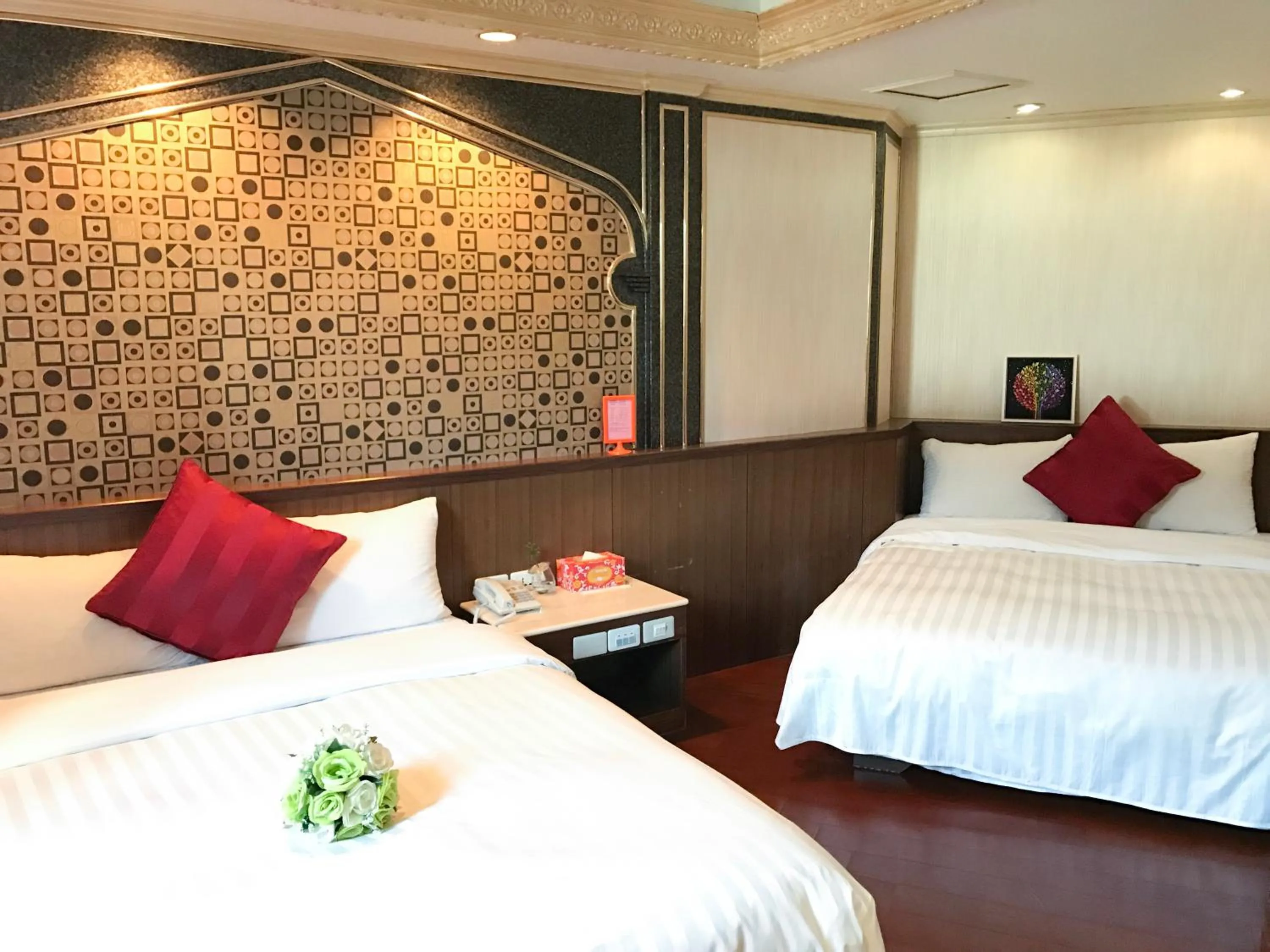 Restaurant/places to eat, Bed in Fu Chang Hotel