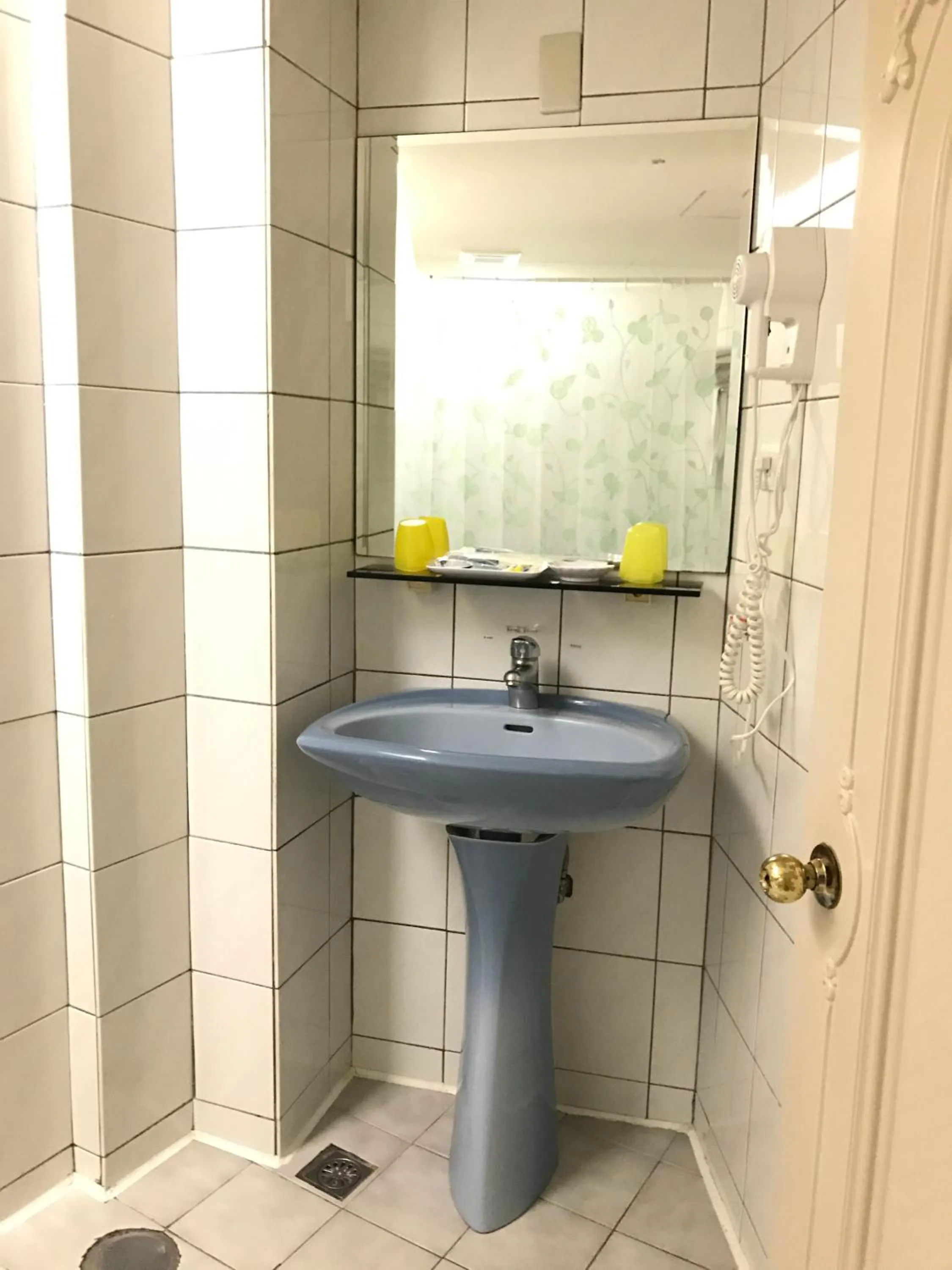 Spring in Fu Chang Hotel