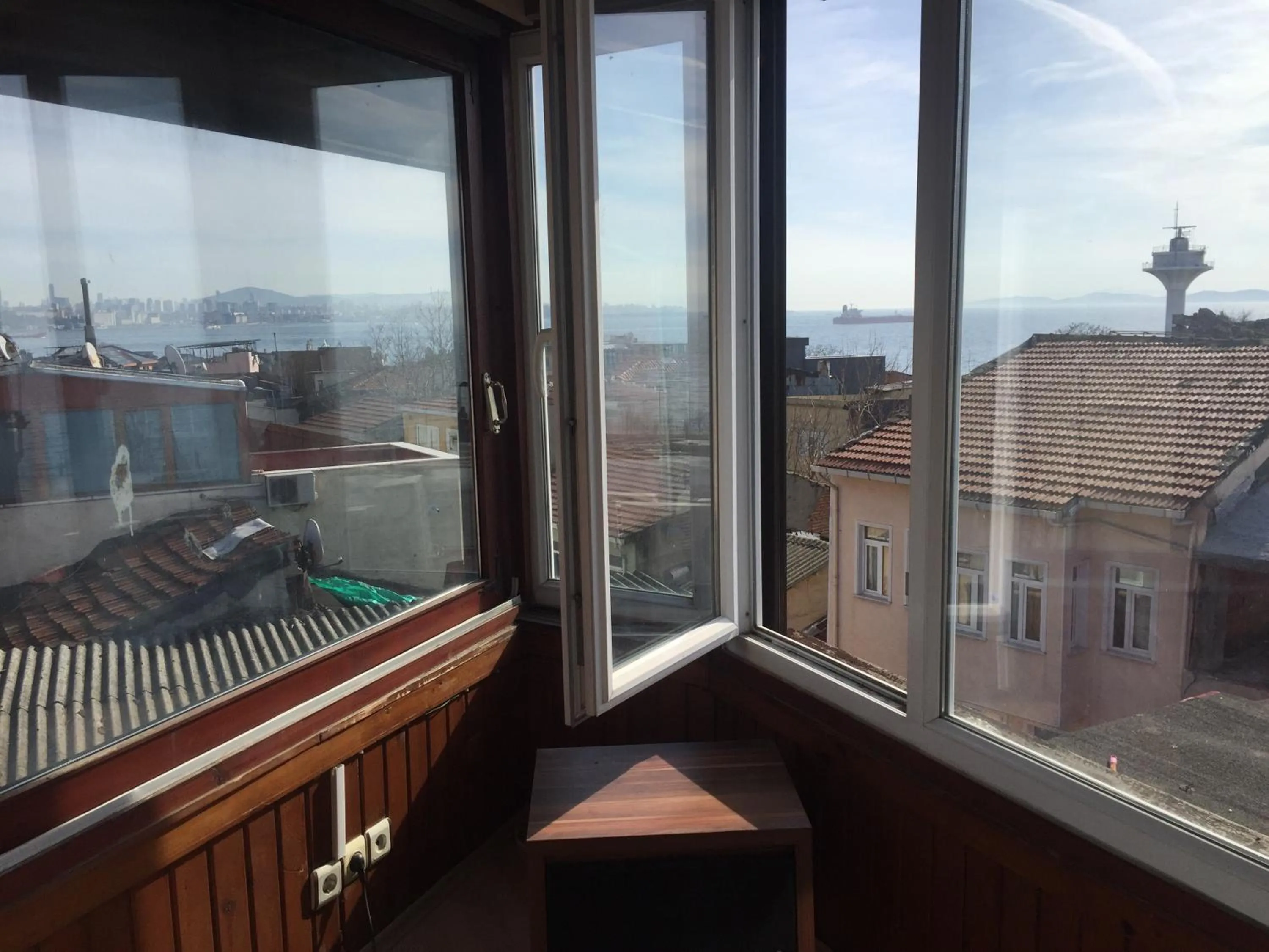 Double Room with Sea View in Divan Wooden Guesthouse