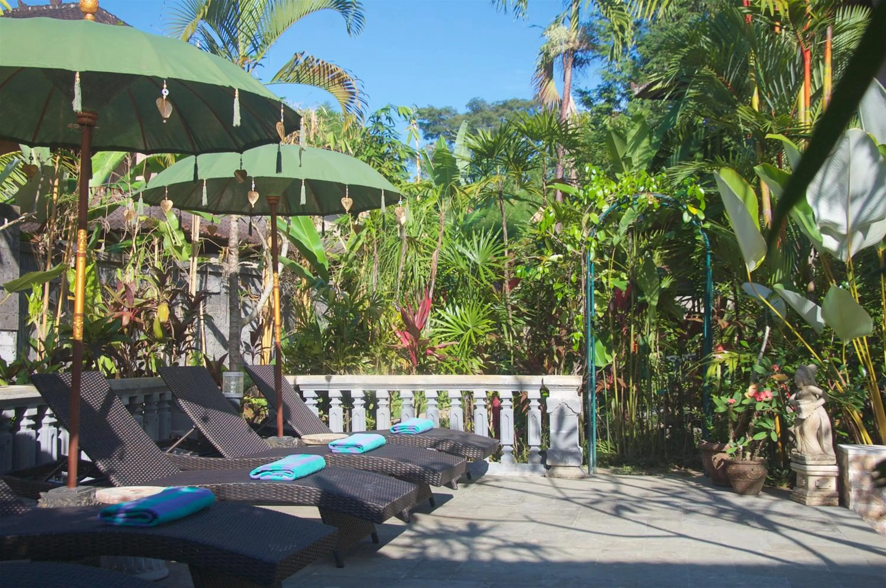 Swimming pool in Taman Rahasia Tropical Sanctuary and Spa